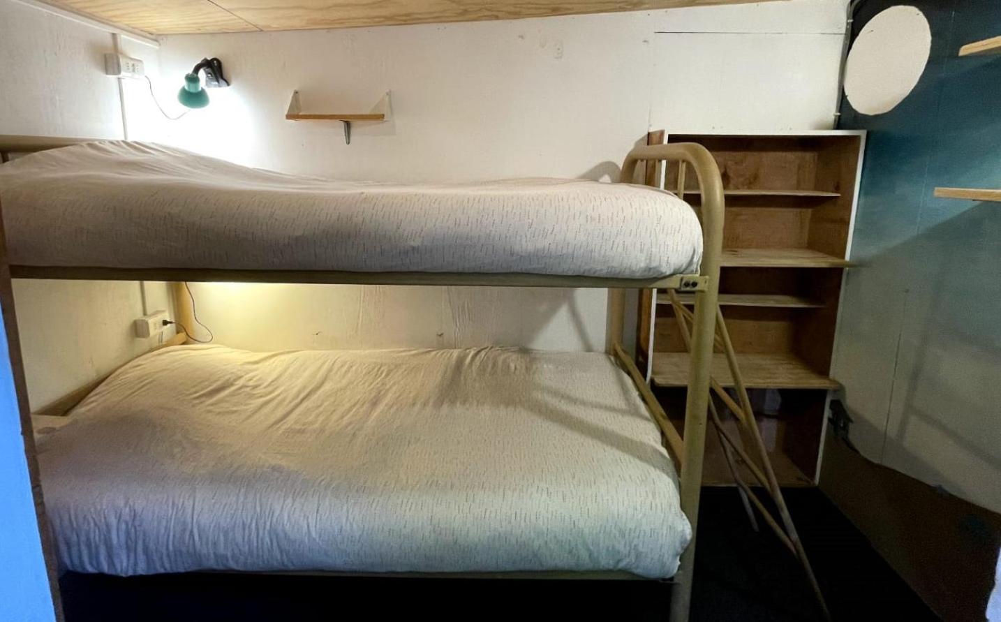 Single Bed In Mixed Dormitory Room photo 2