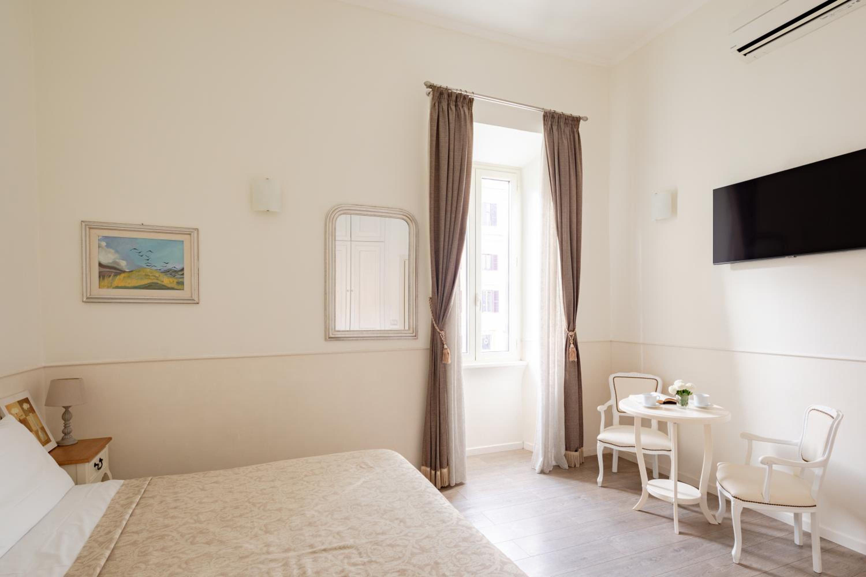 Superior Double or Twin Room photo 2