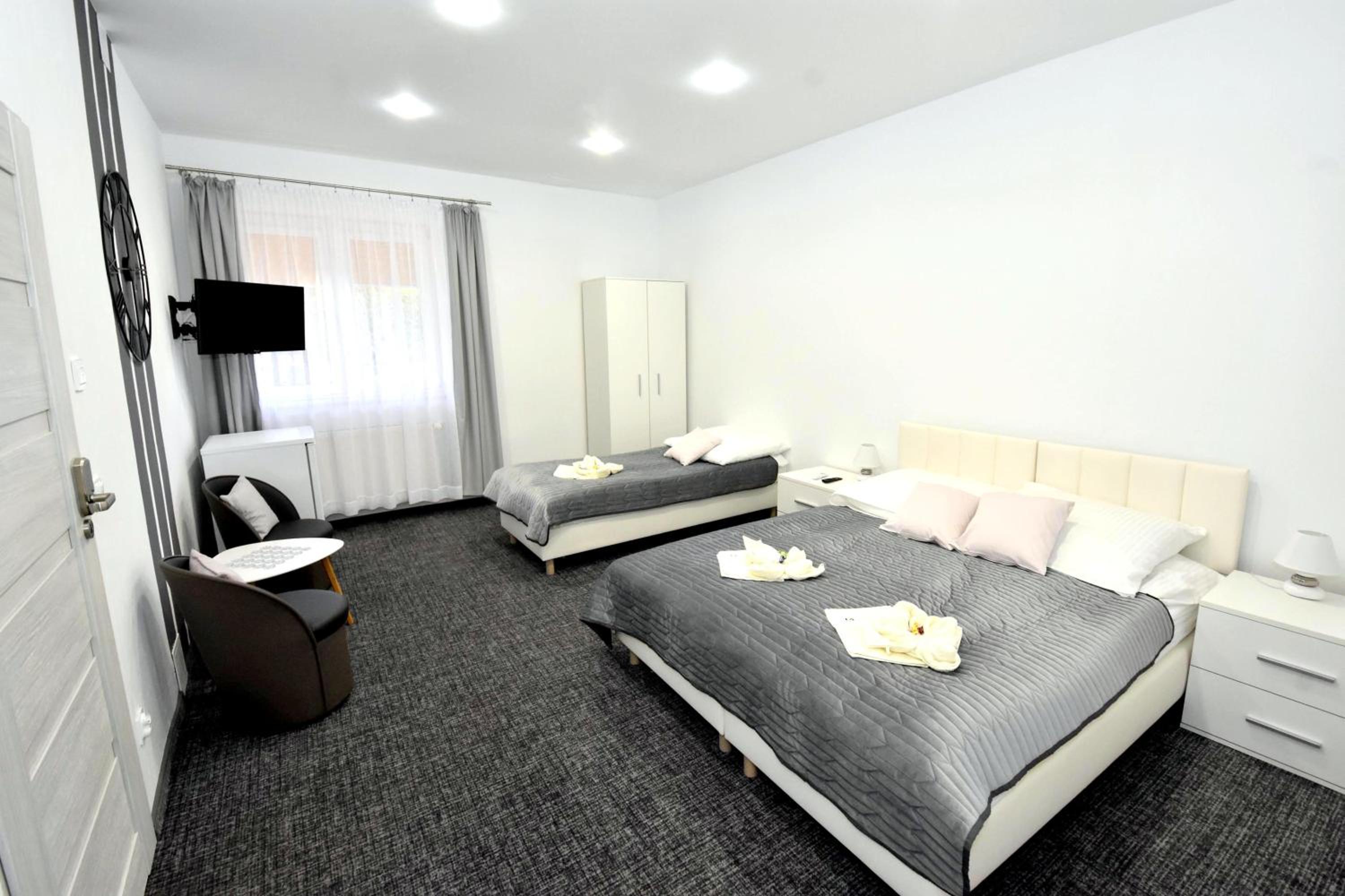Classic Triple Room photo 1