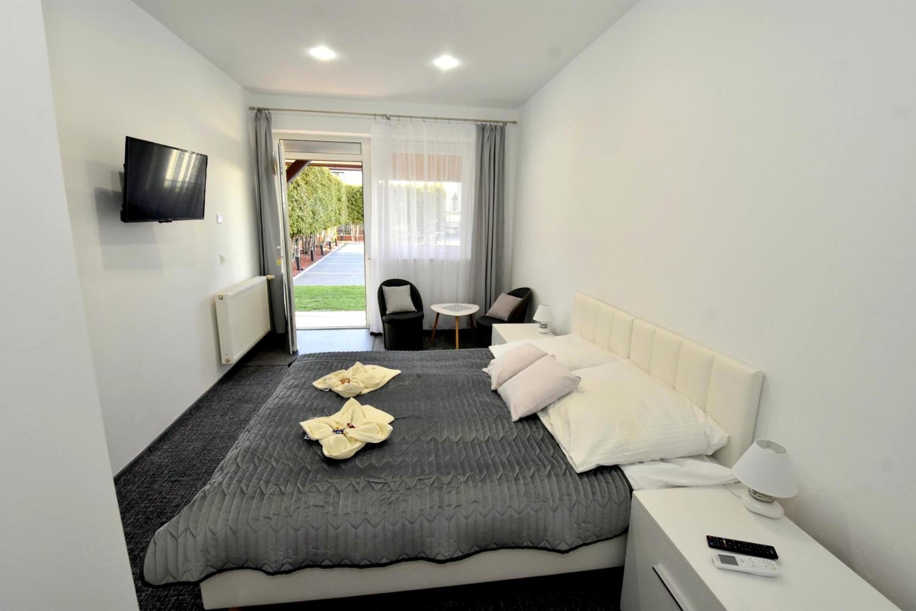 Double Room with Terrace photo 2