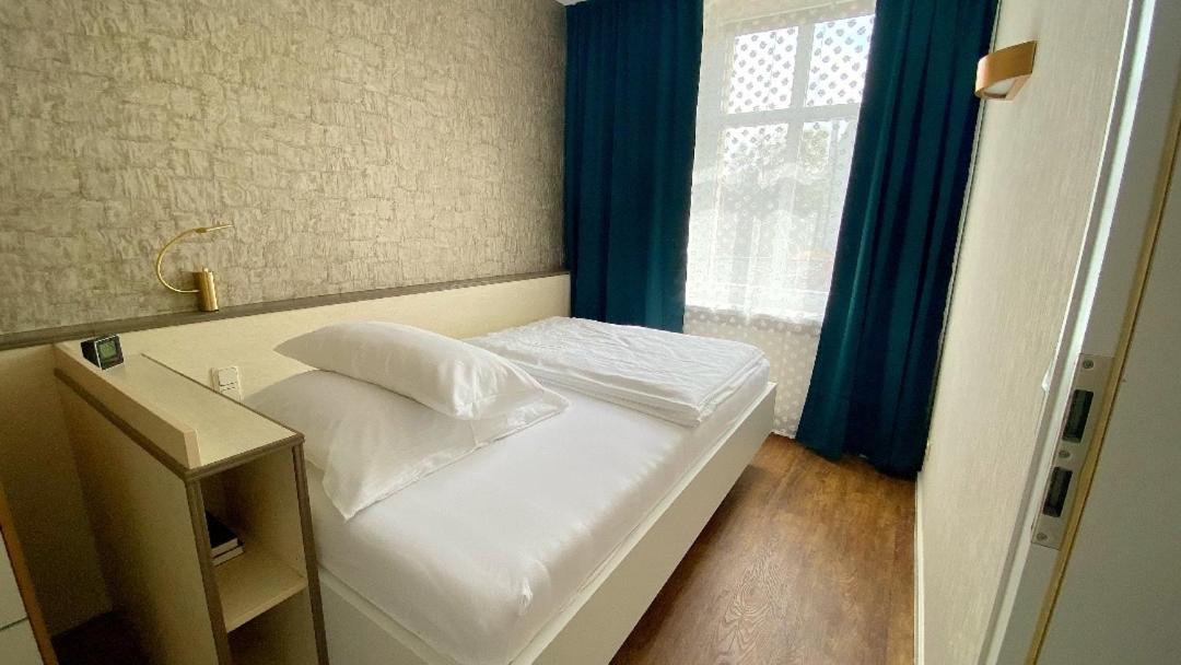 Large Single Room photo 2