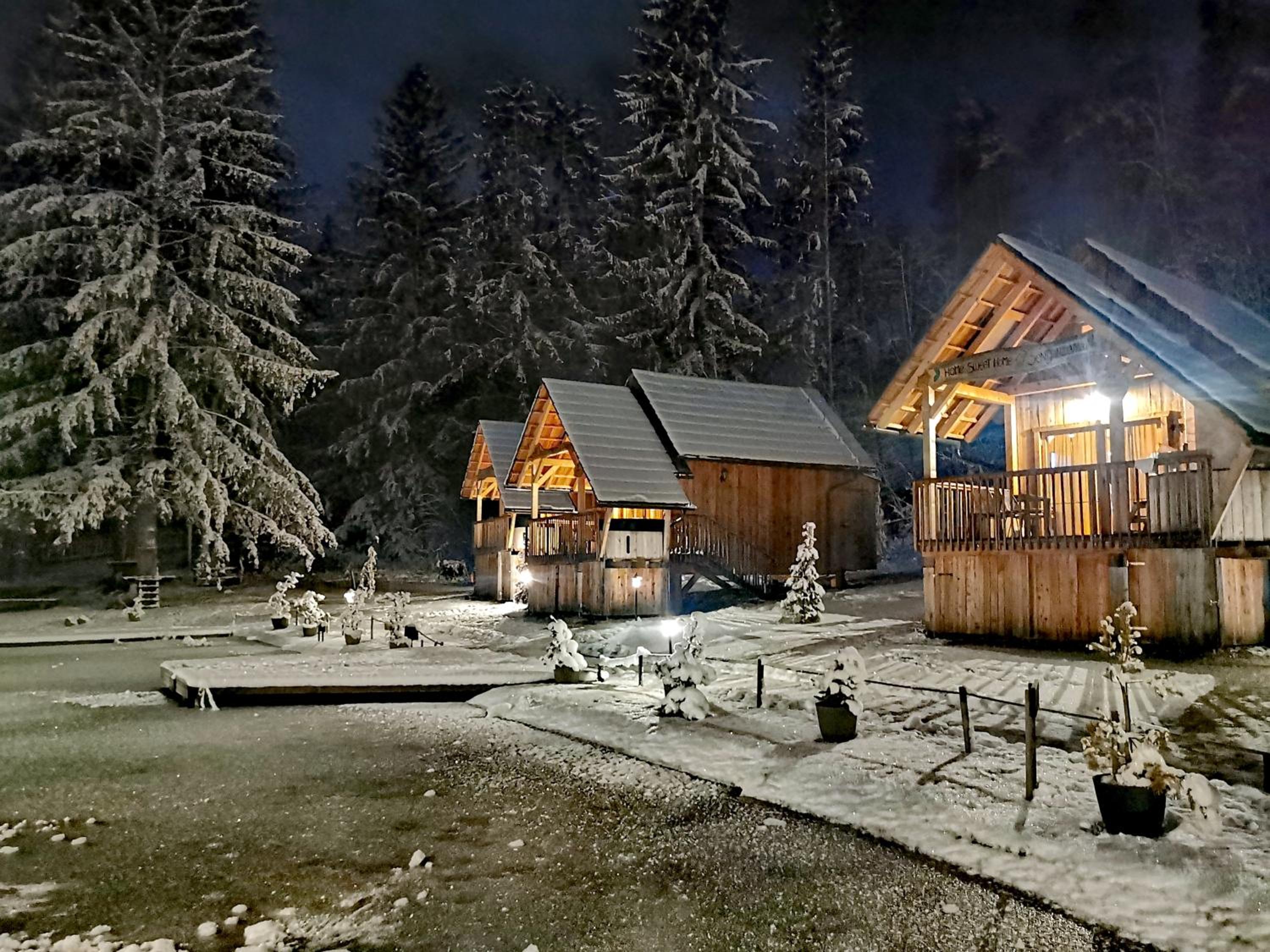 Special offer - Luxury Glamping House with Wooden Tub and Sauna - Romantic Package photo 1