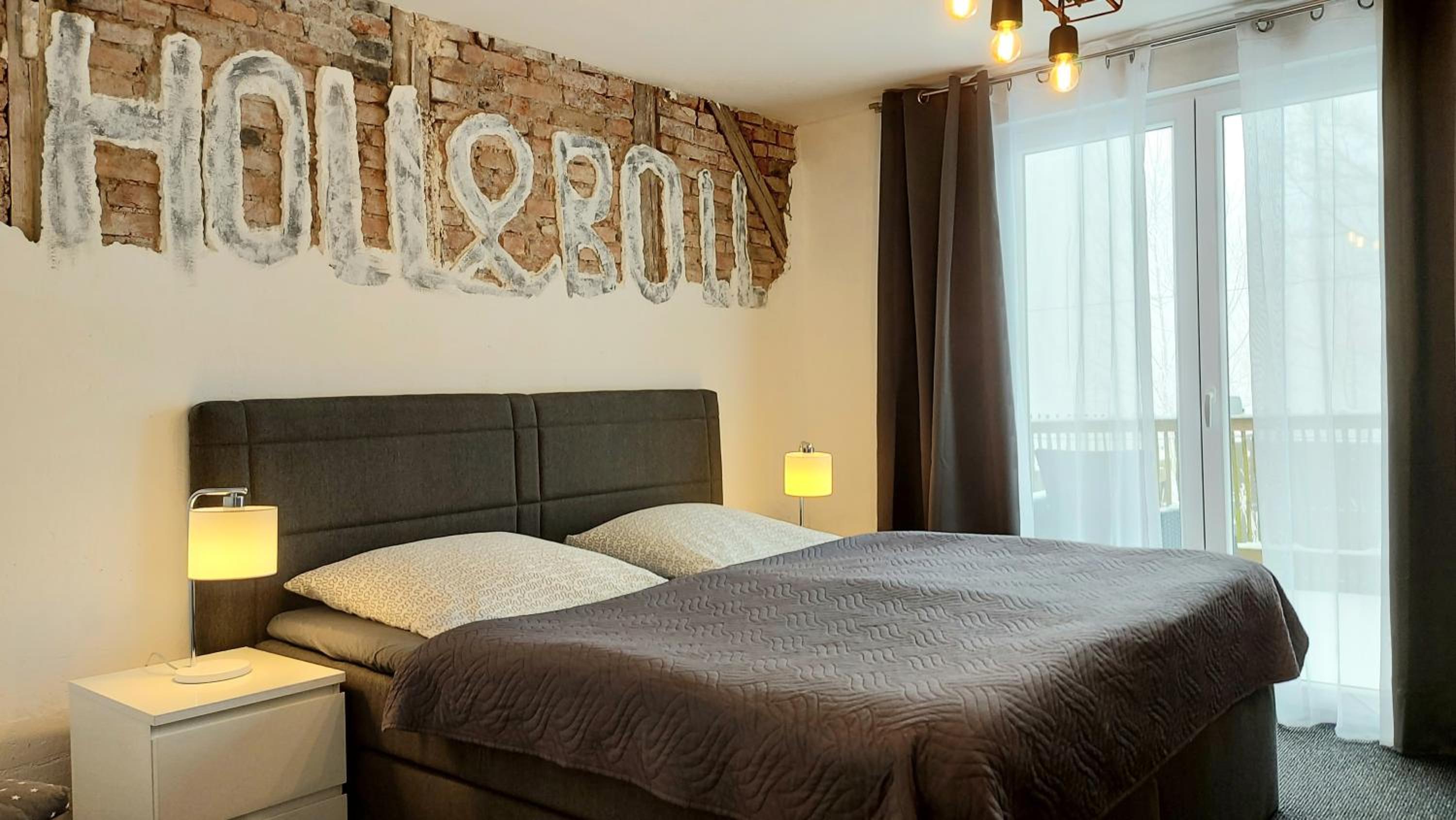 Twin Room with Private Bathroom photo 1