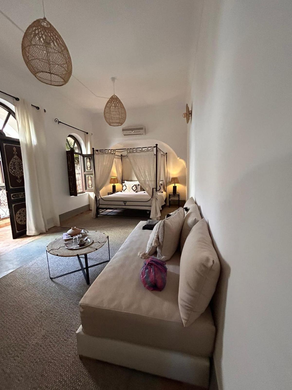 Suite - Photo 2
