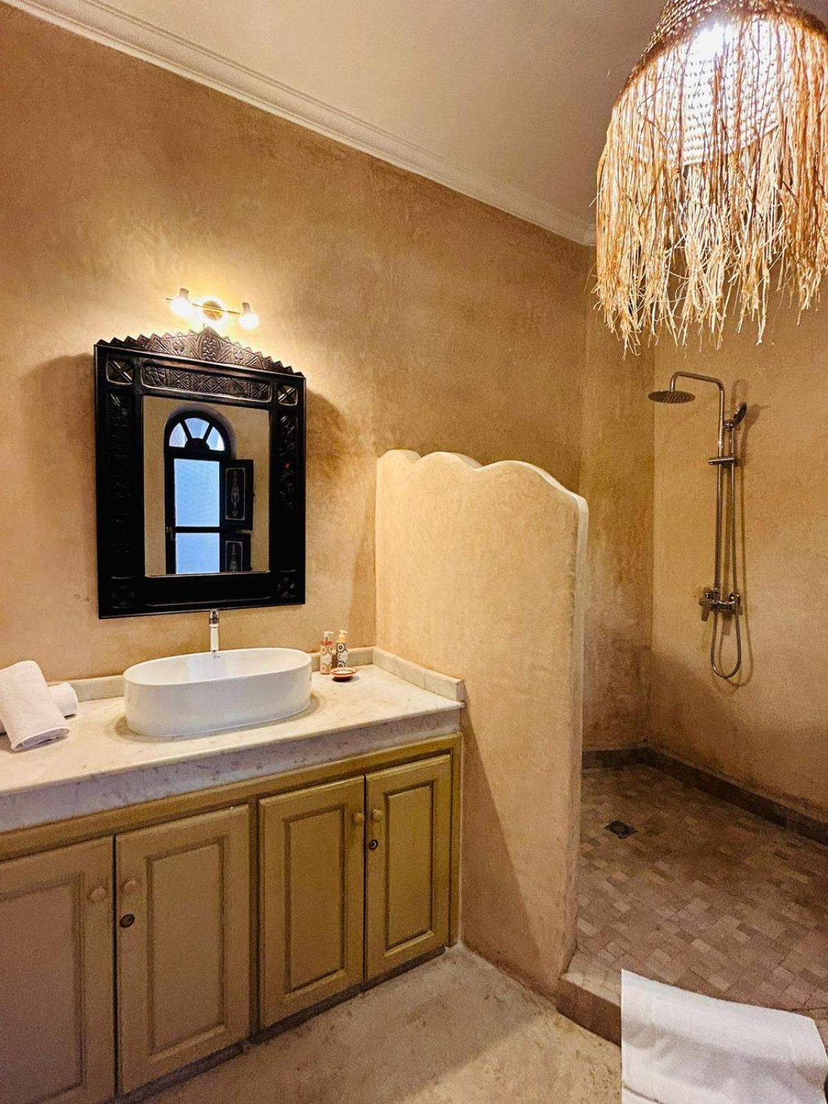 Superior Triple Room - Photo 9