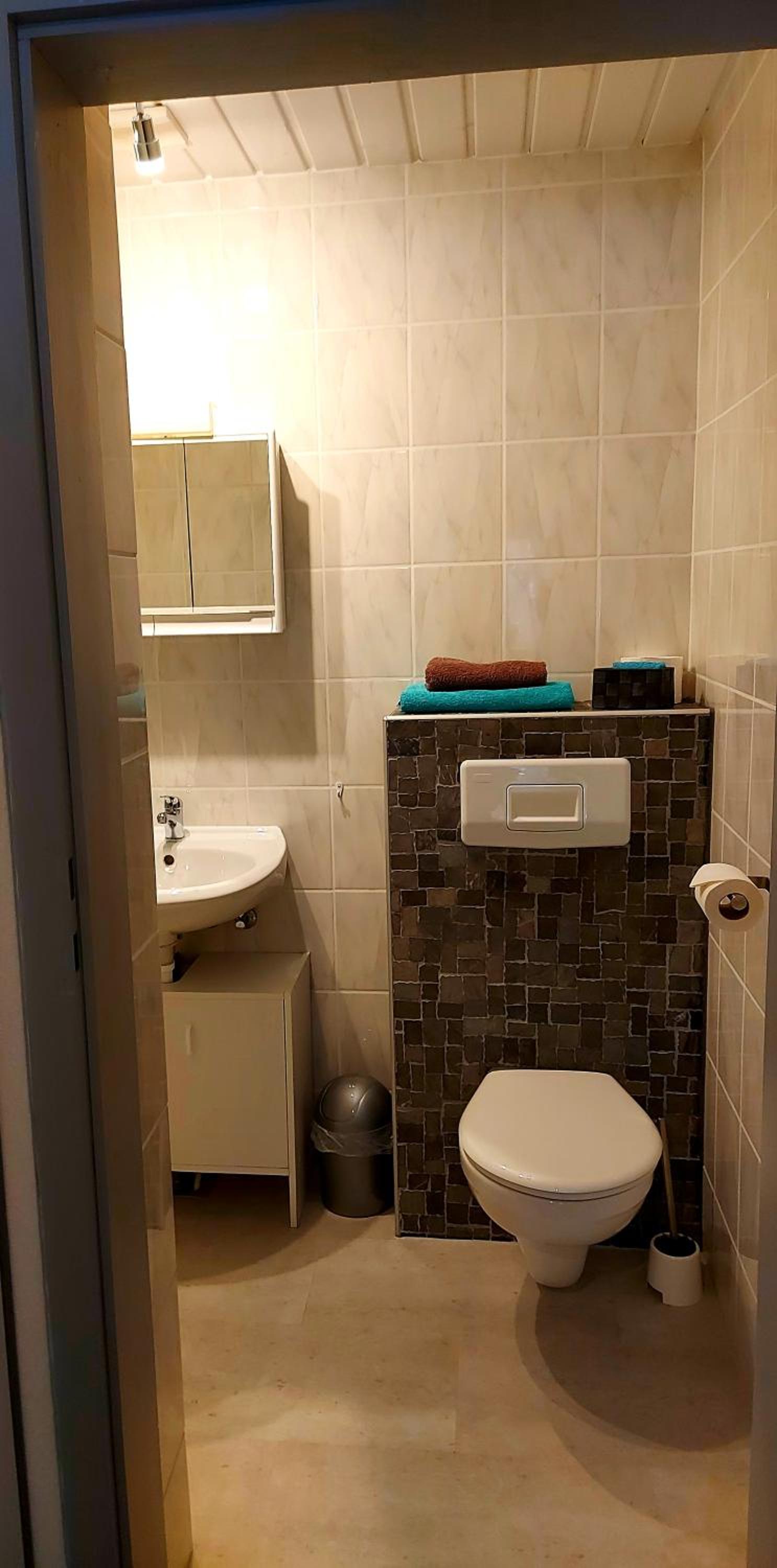 Double Room with Private Bathroom photo 2