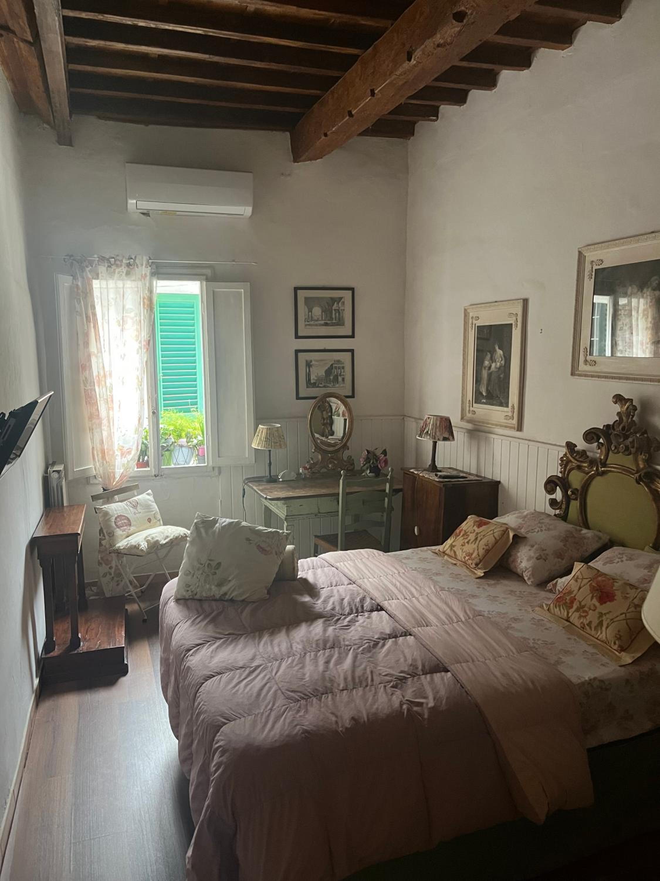Double Room with Shared Bathroom photo 1