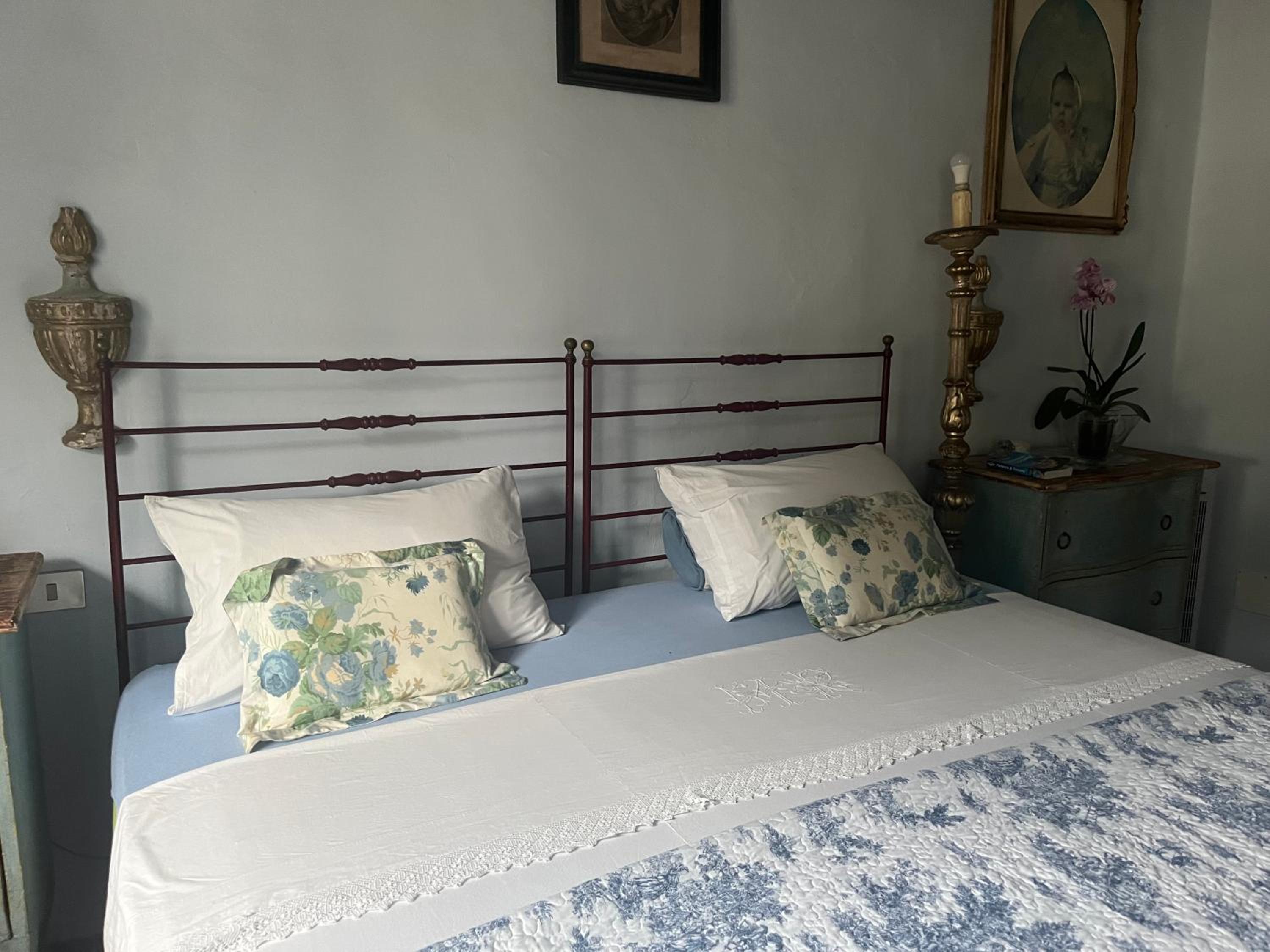Deluxe Queen Room photo 2