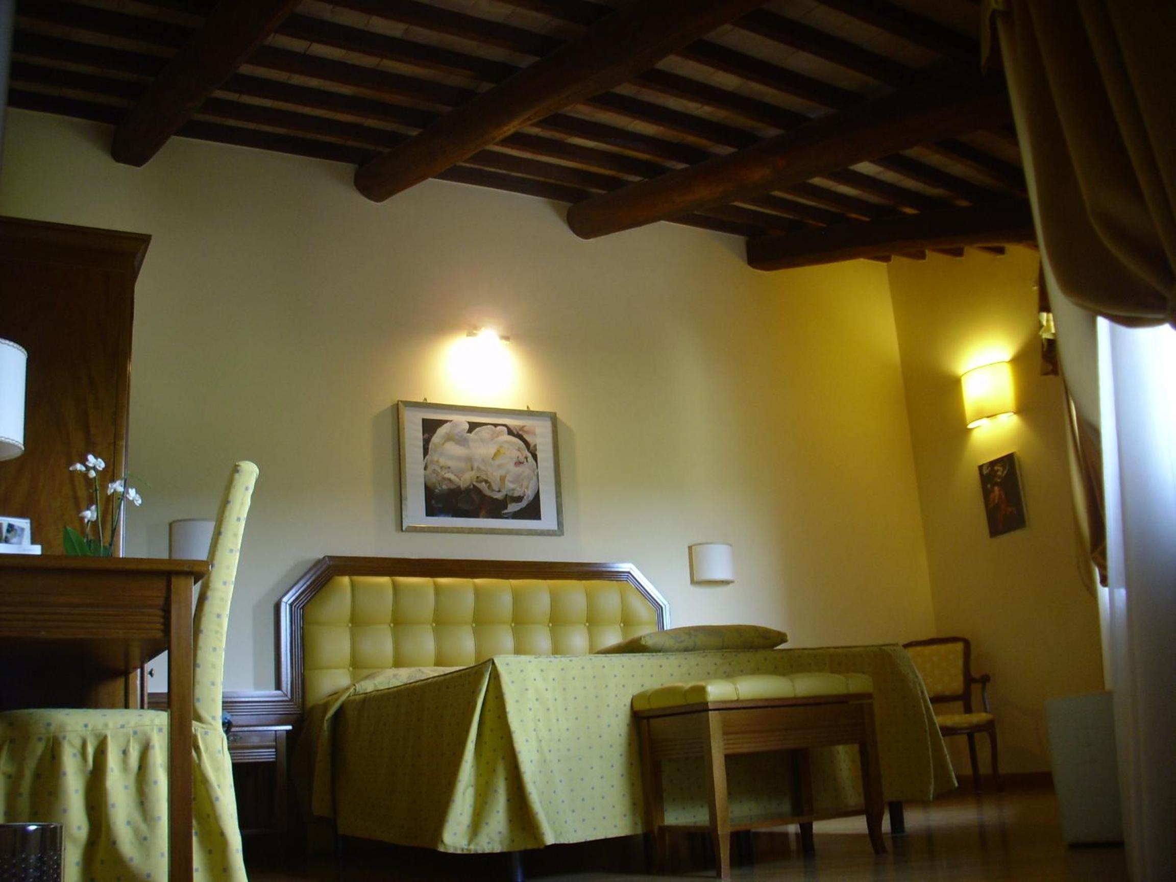 Double Room with Private Bathroom photo 1