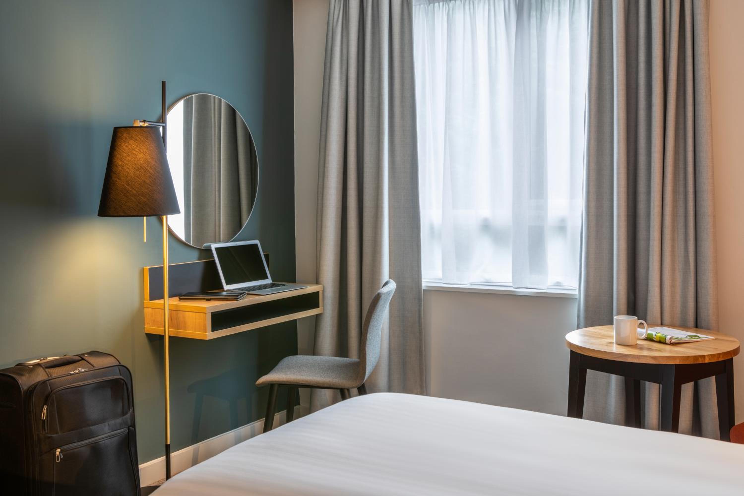 Standard Twin Room - Photo 1