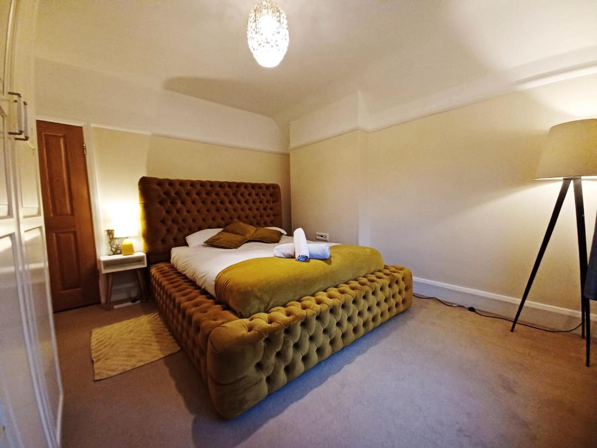 Deluxe King Room photo 1