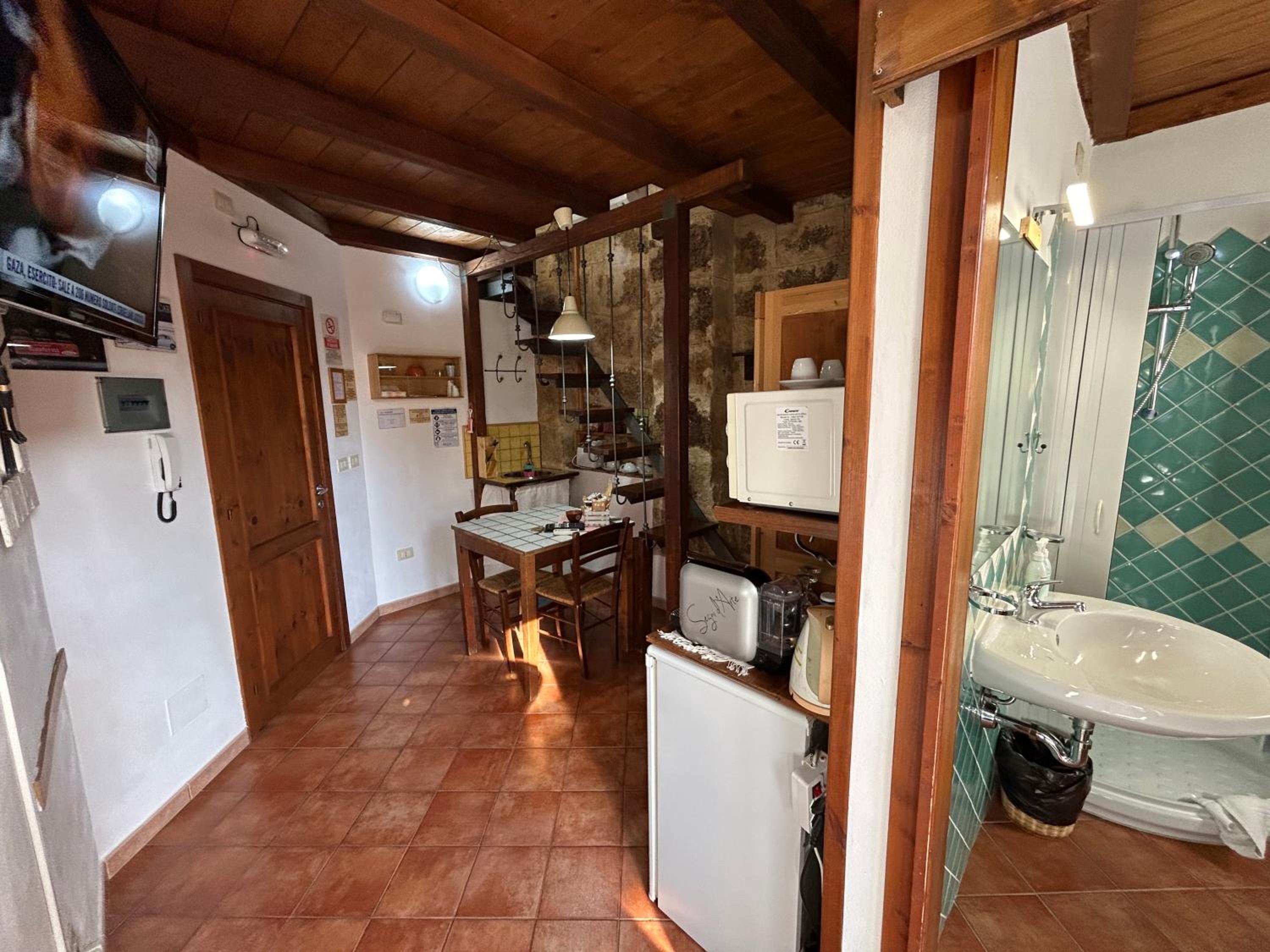 Double Room - Photo 34