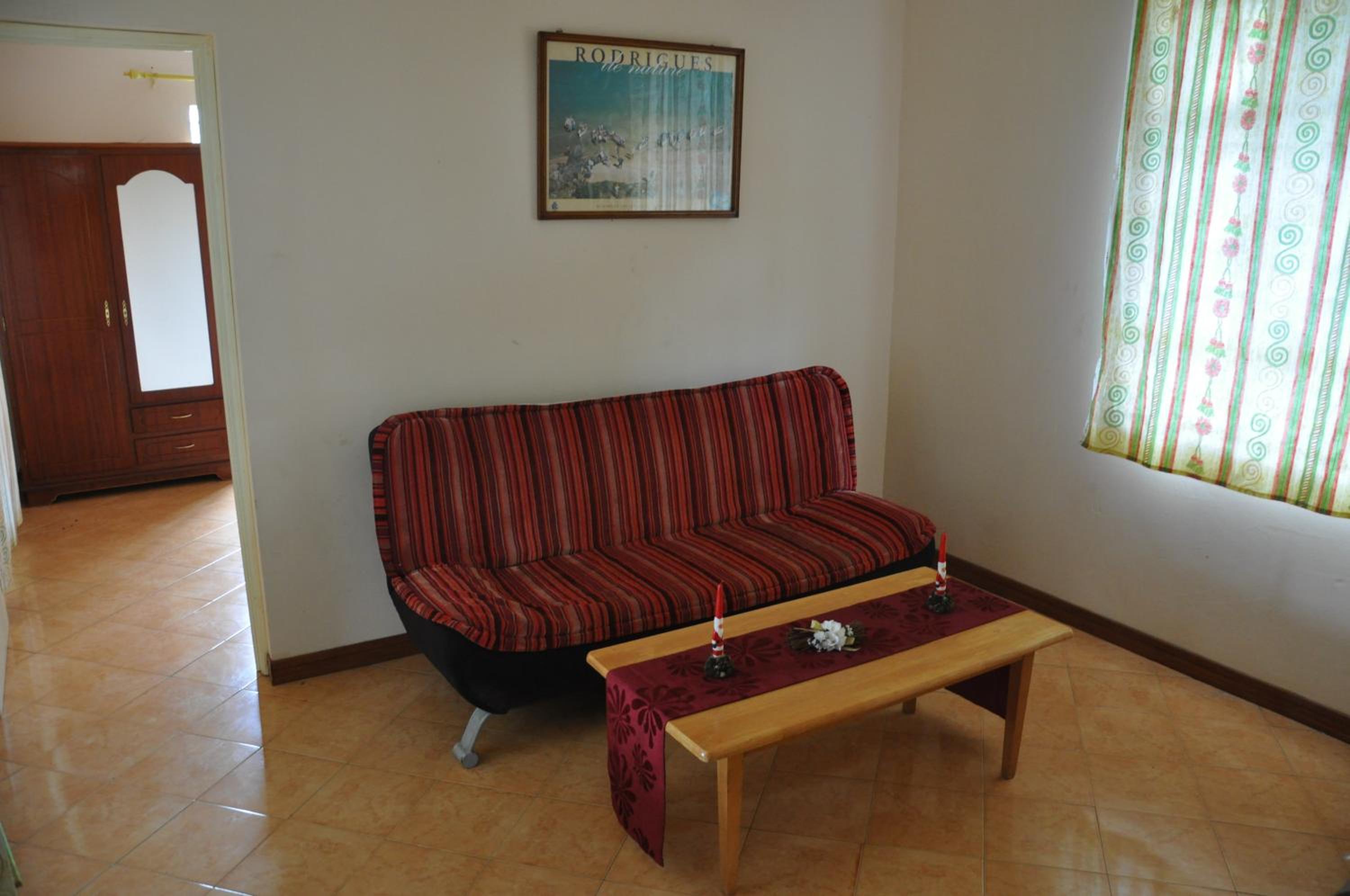 Apartment with Sea View - Photo 2