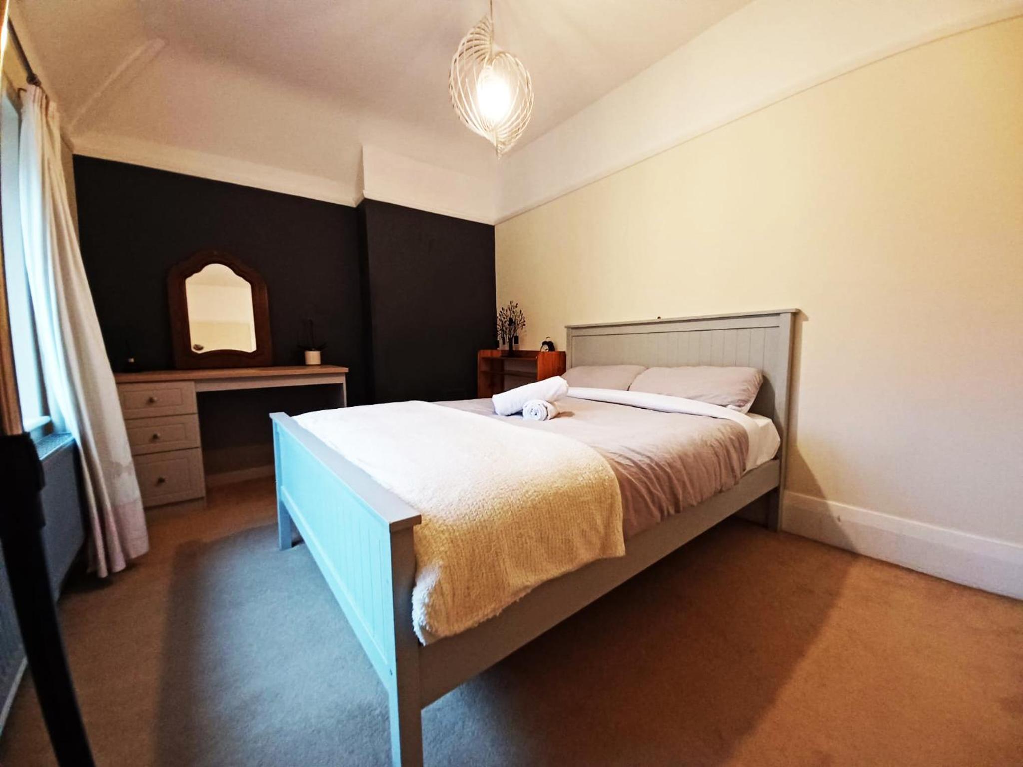 Deluxe King Room photo 1