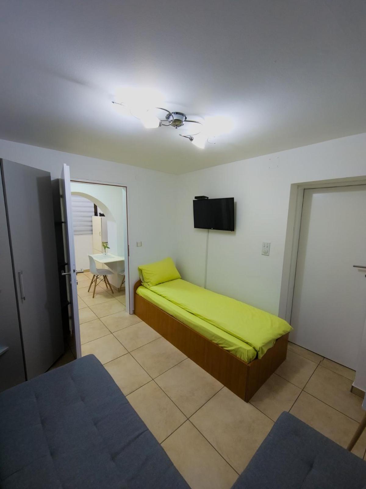 Apartment photo 3