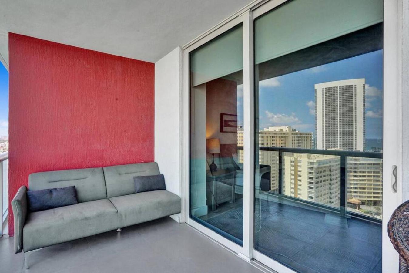 Apartment photo 1