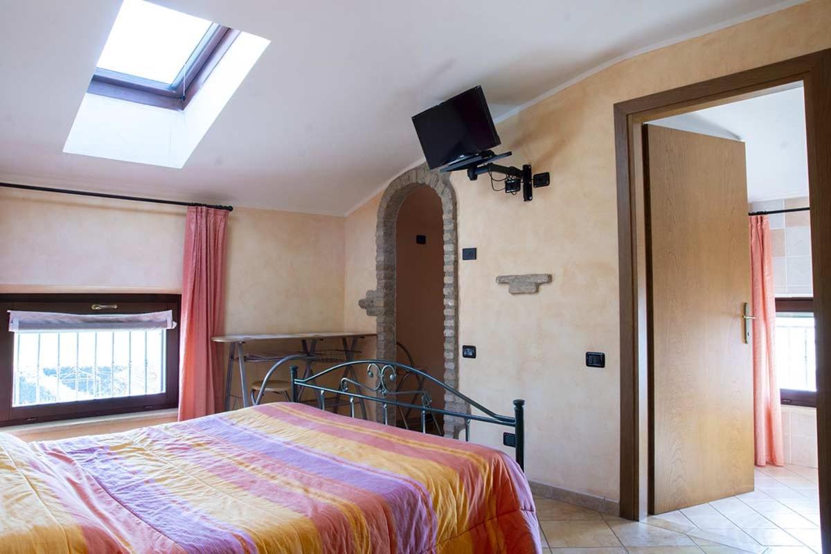 Double Room - Photo 2