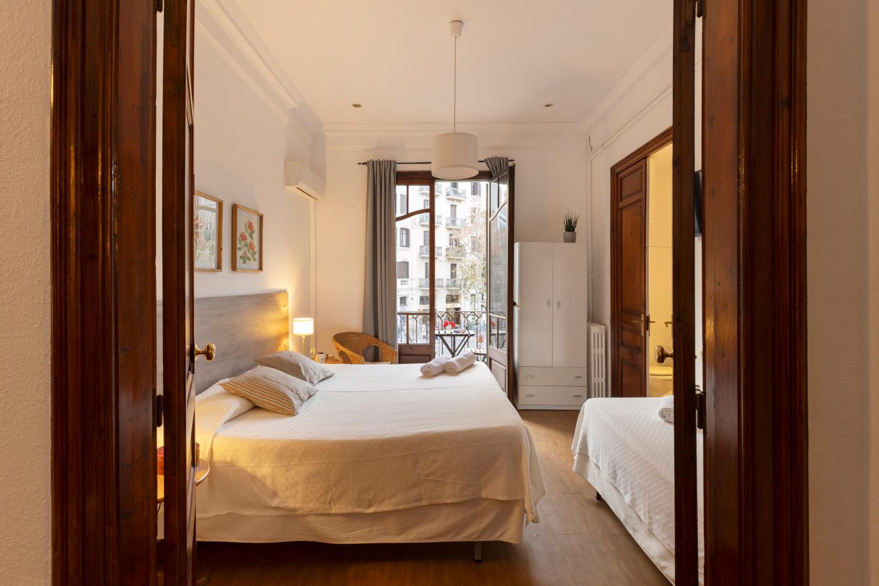 Double Room with Private Bathroom photo 3