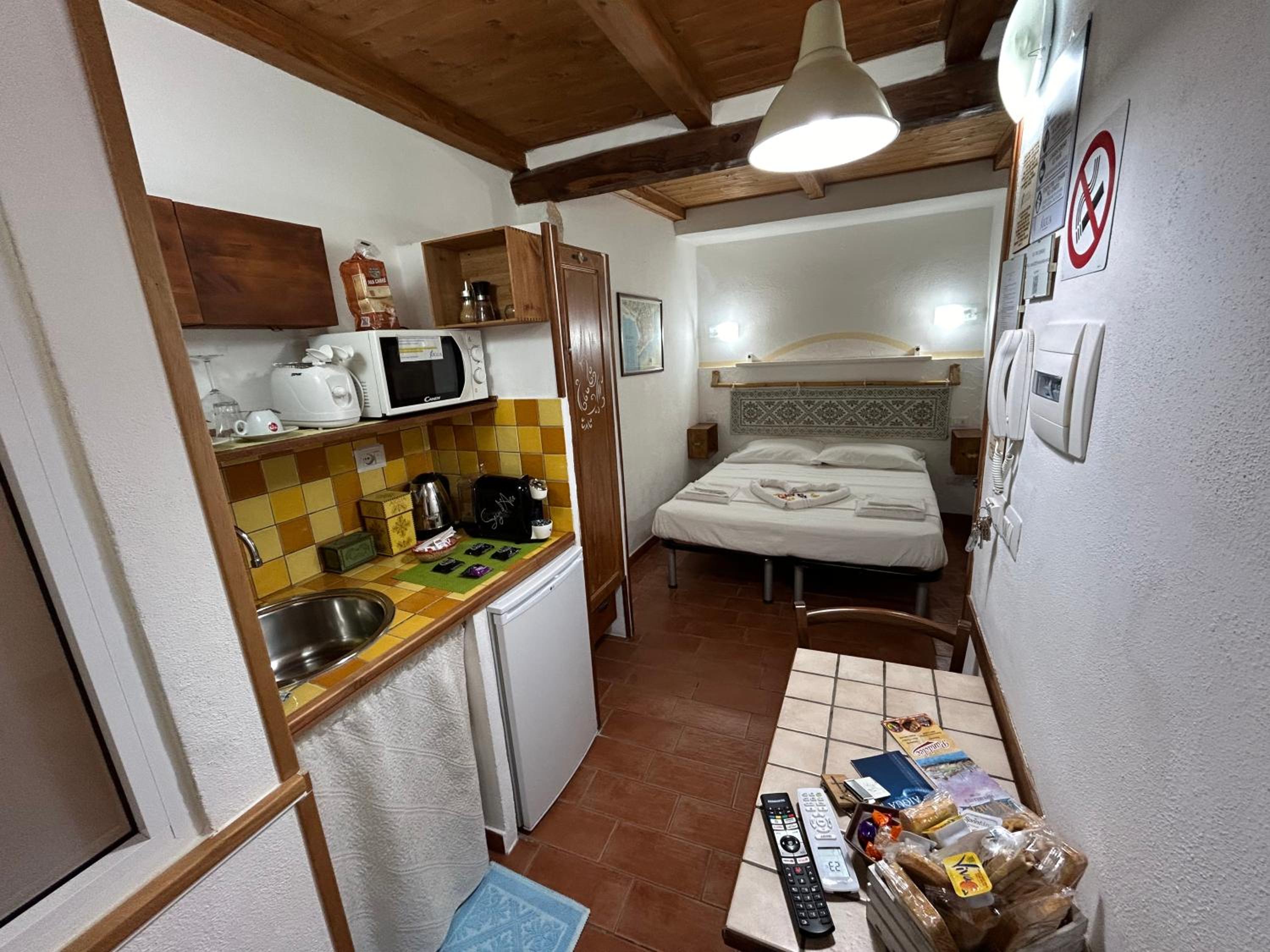 Double Room - Photo 32
