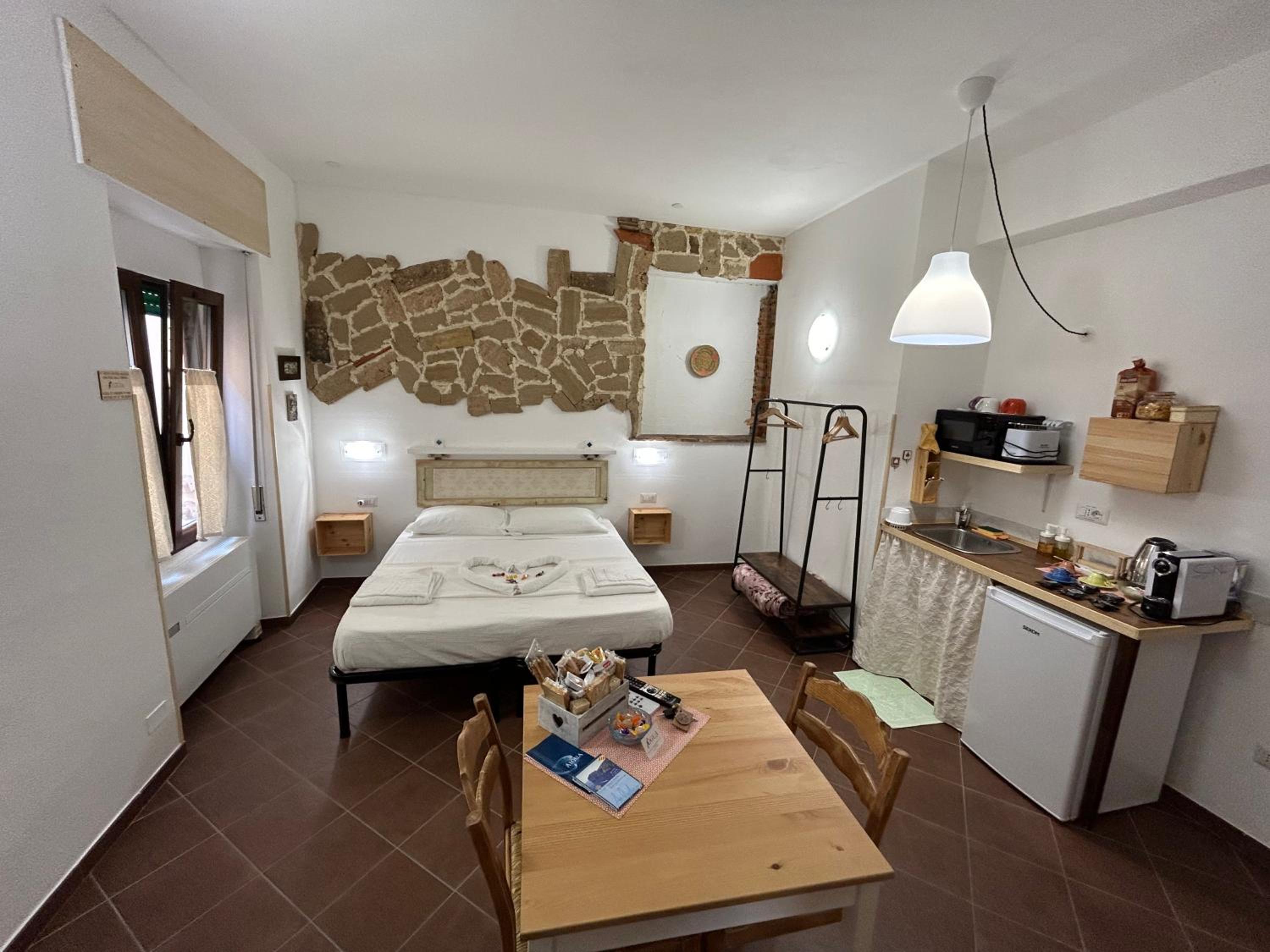 Double Room - Photo 20