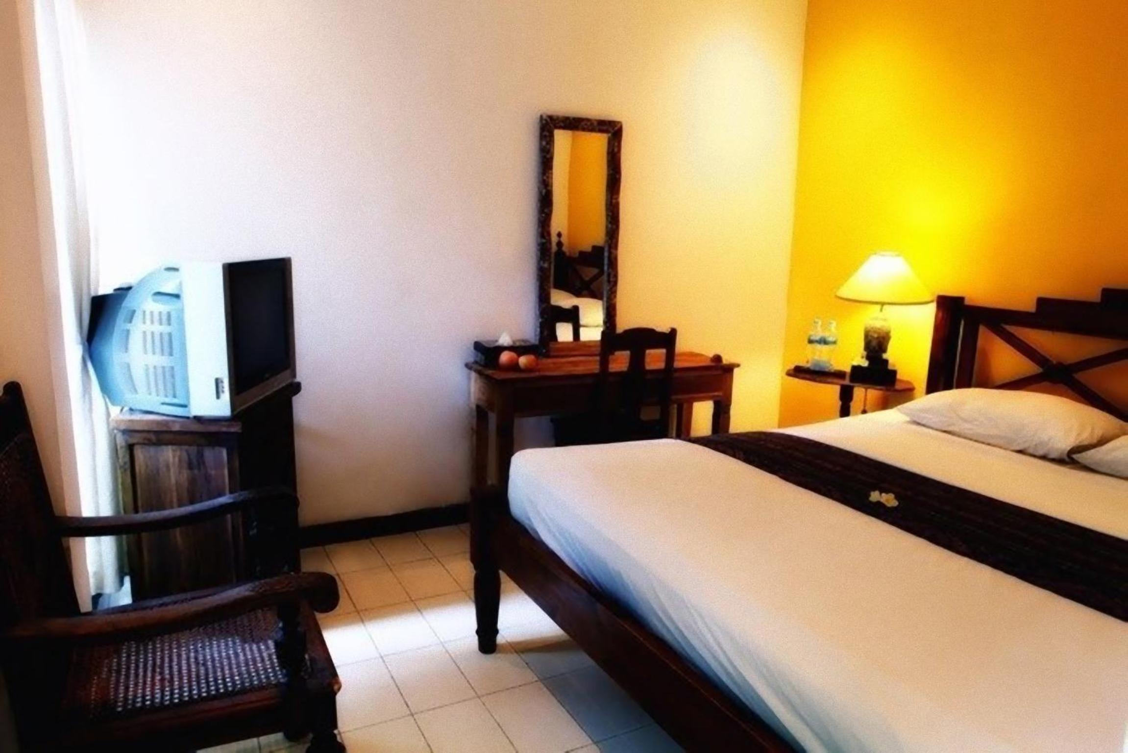 Standard Double Room - Photo 12