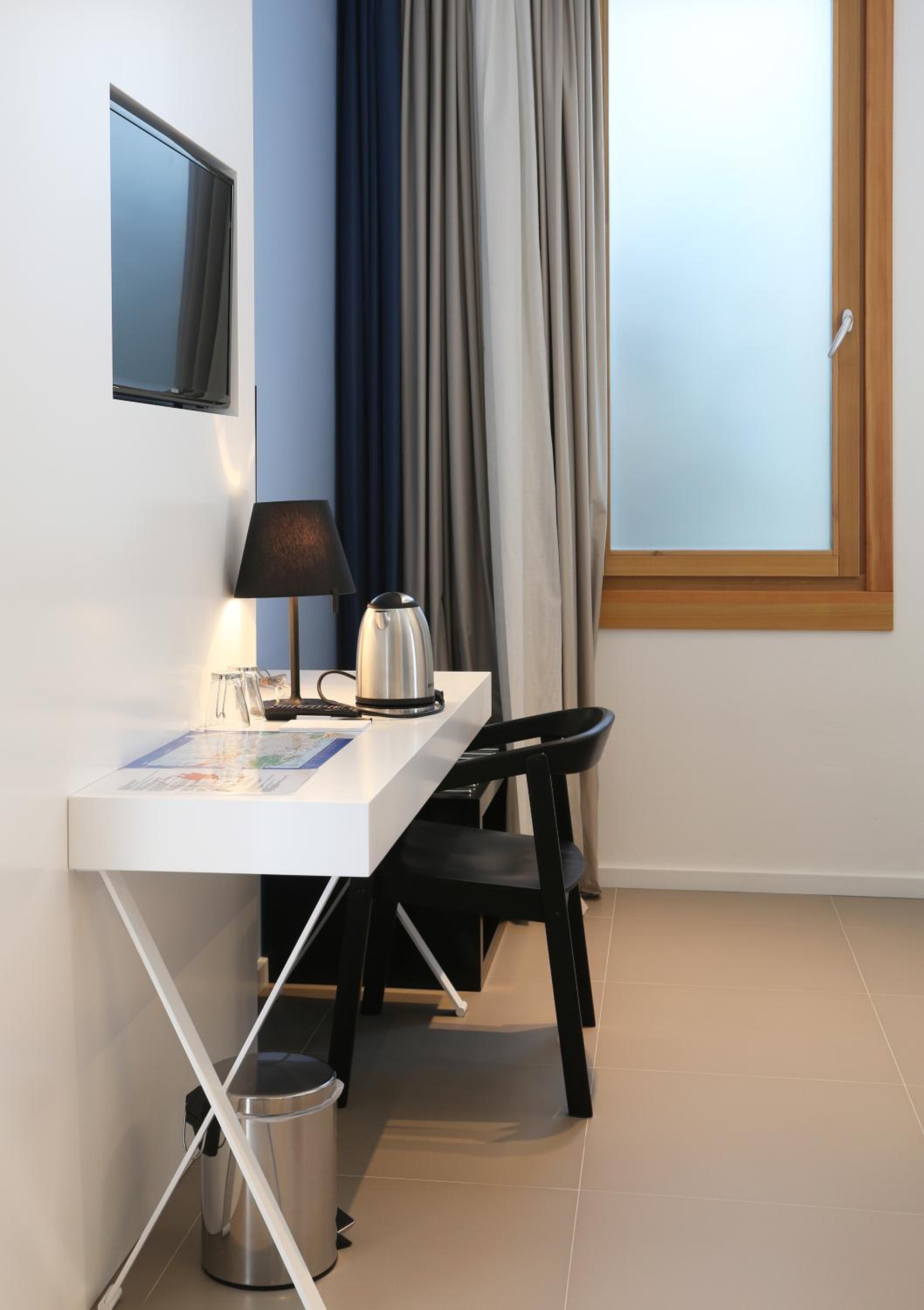 Standard Double Room photo 2