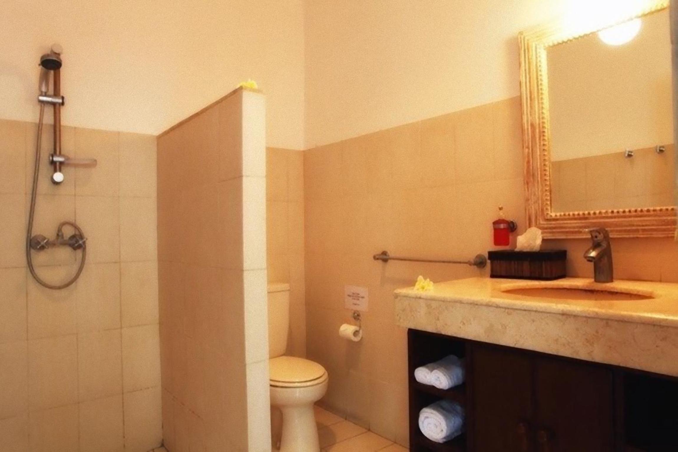 Deluxe Double Room - Photo 9