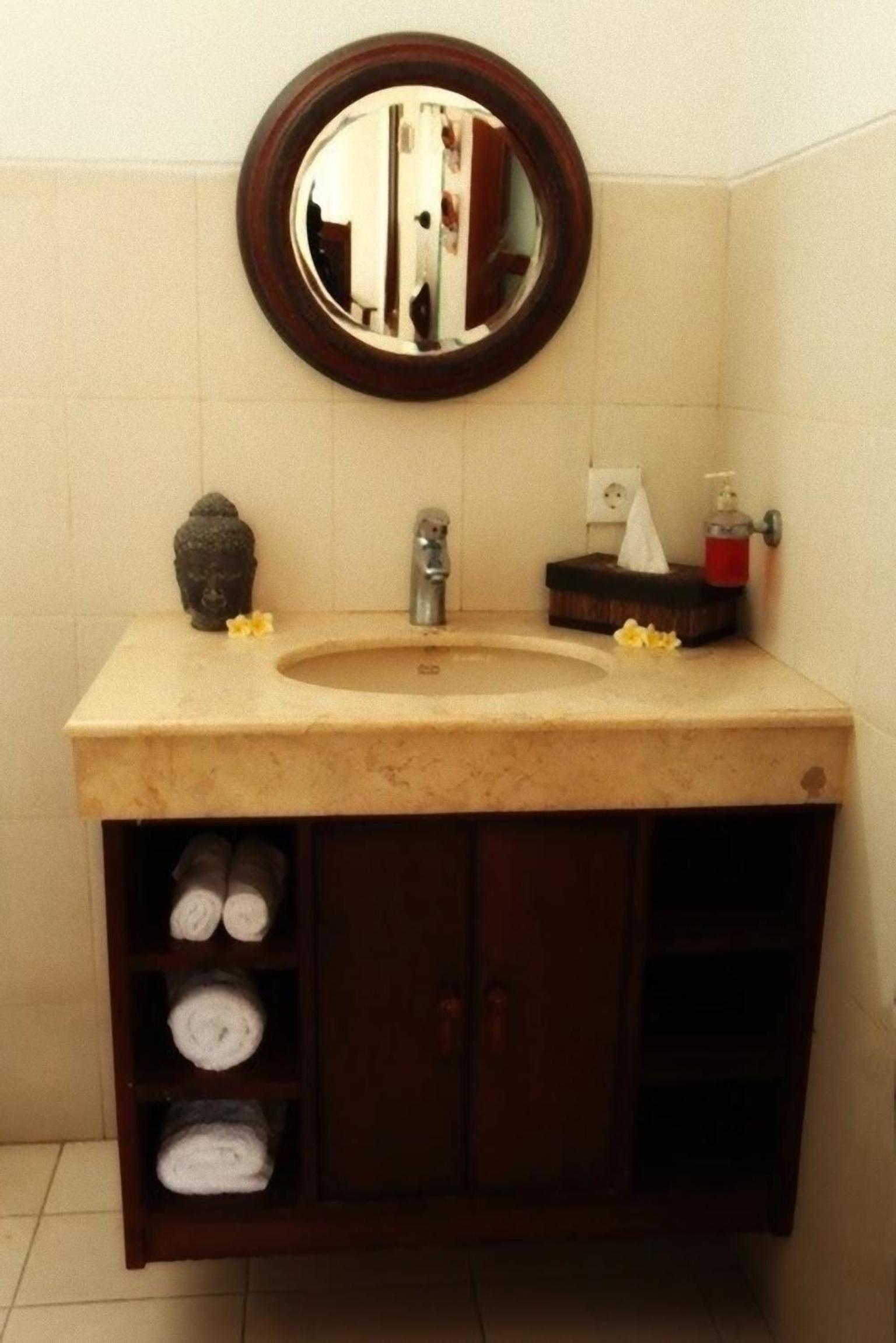 Standard Double Room - Photo 10