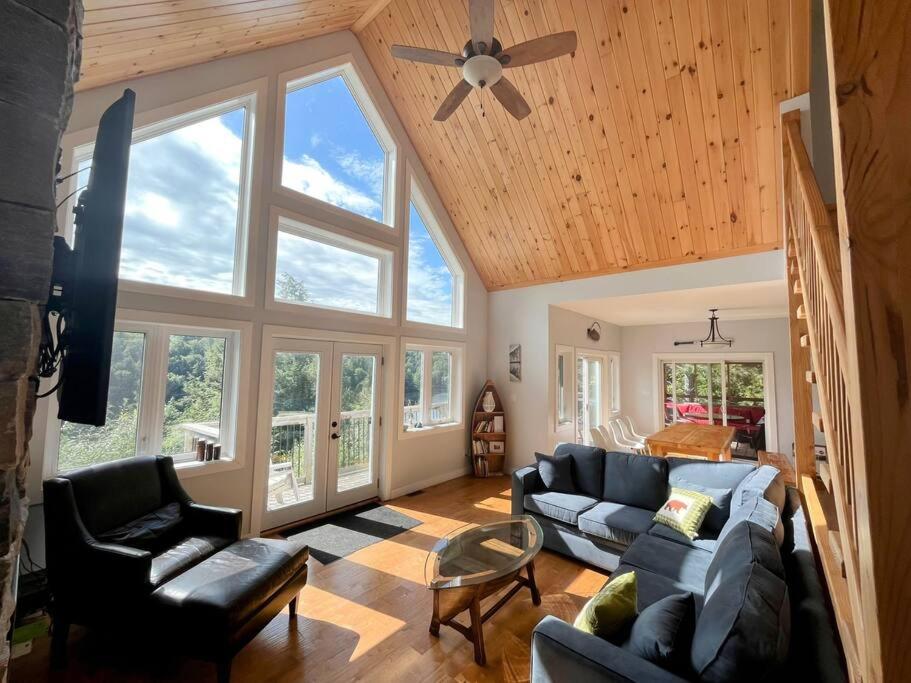 Four-Bedroom House photo 1