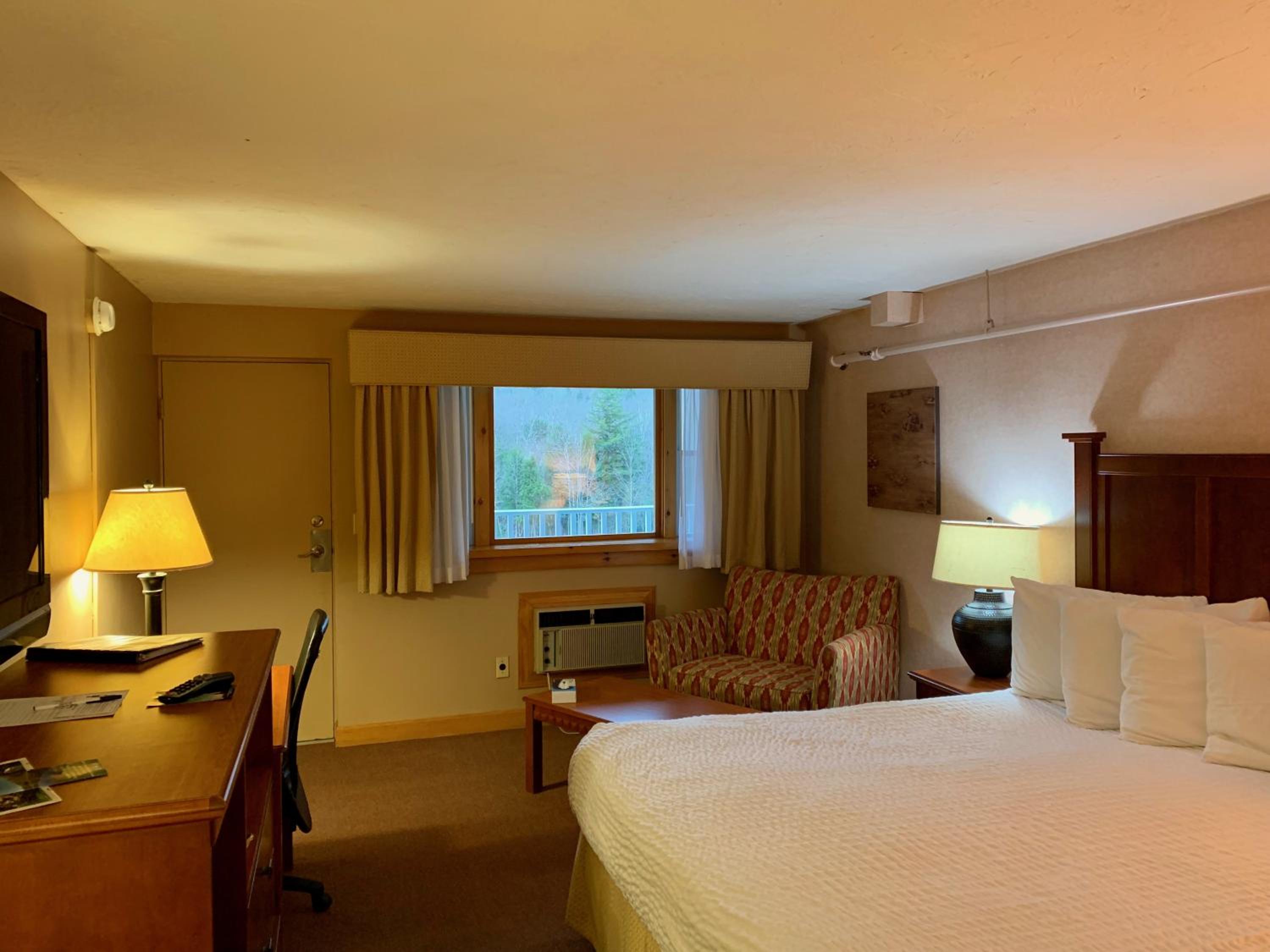 Deluxe Double Room with Balcony - Photo 1