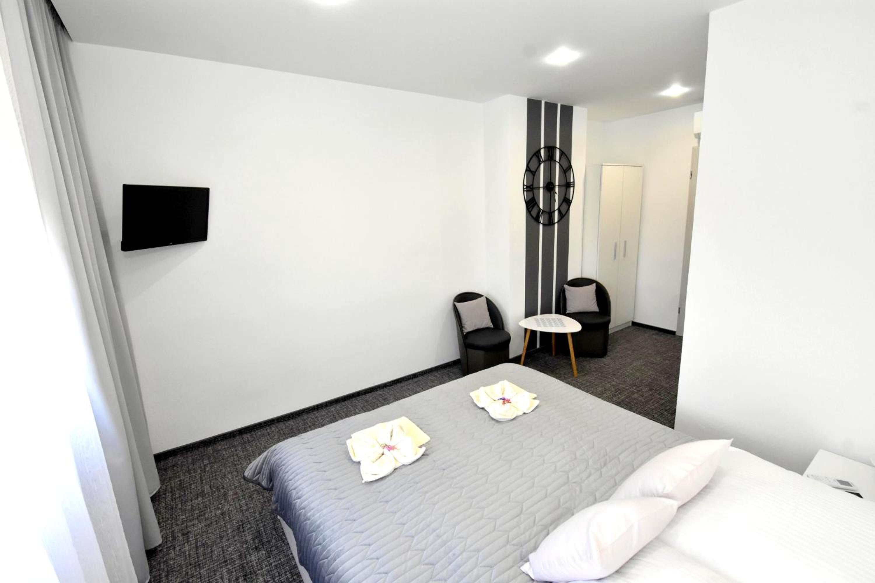 Deluxe Double Room photo 2