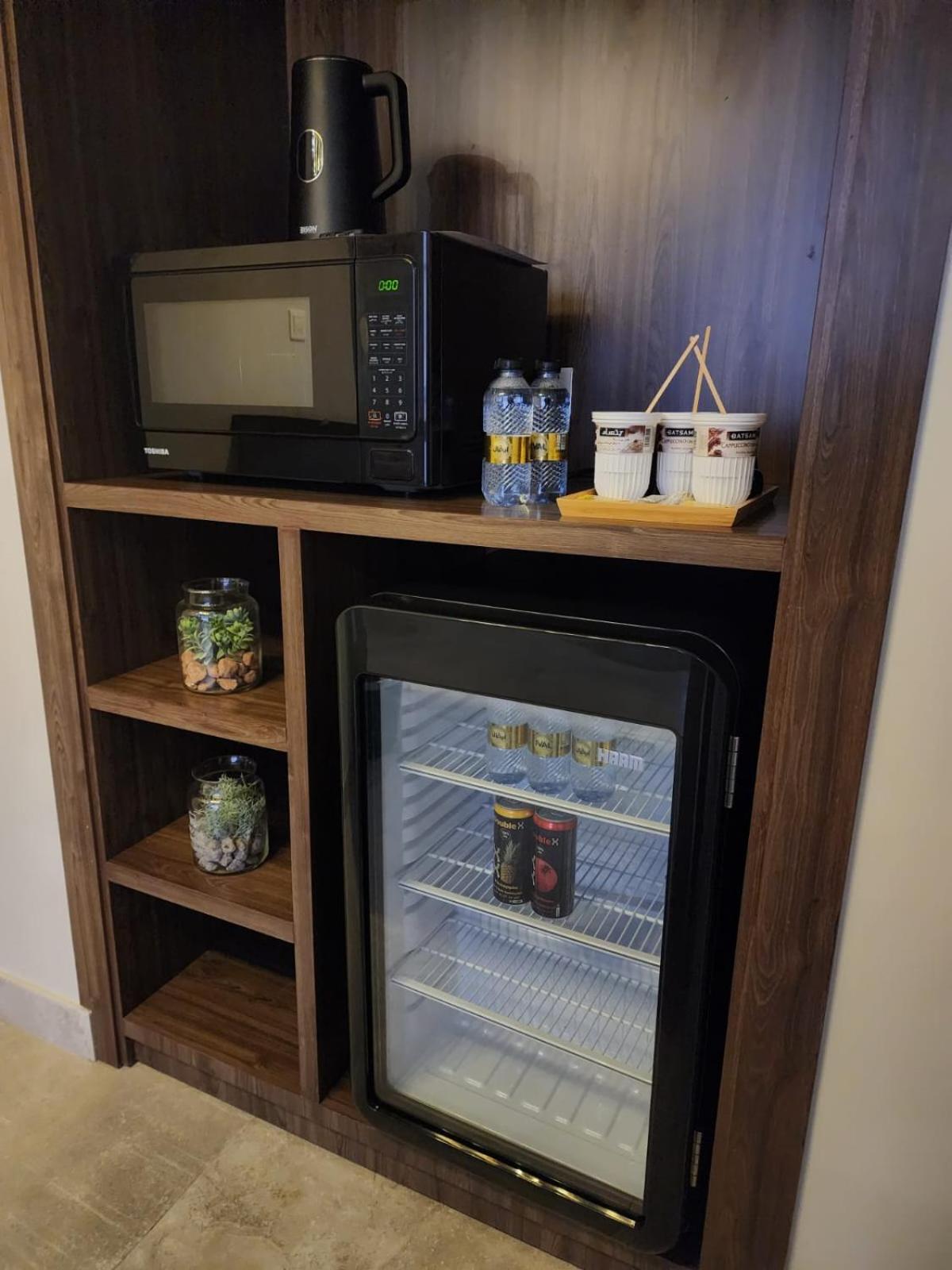 Three-Bedroom Apartment - Photo 18