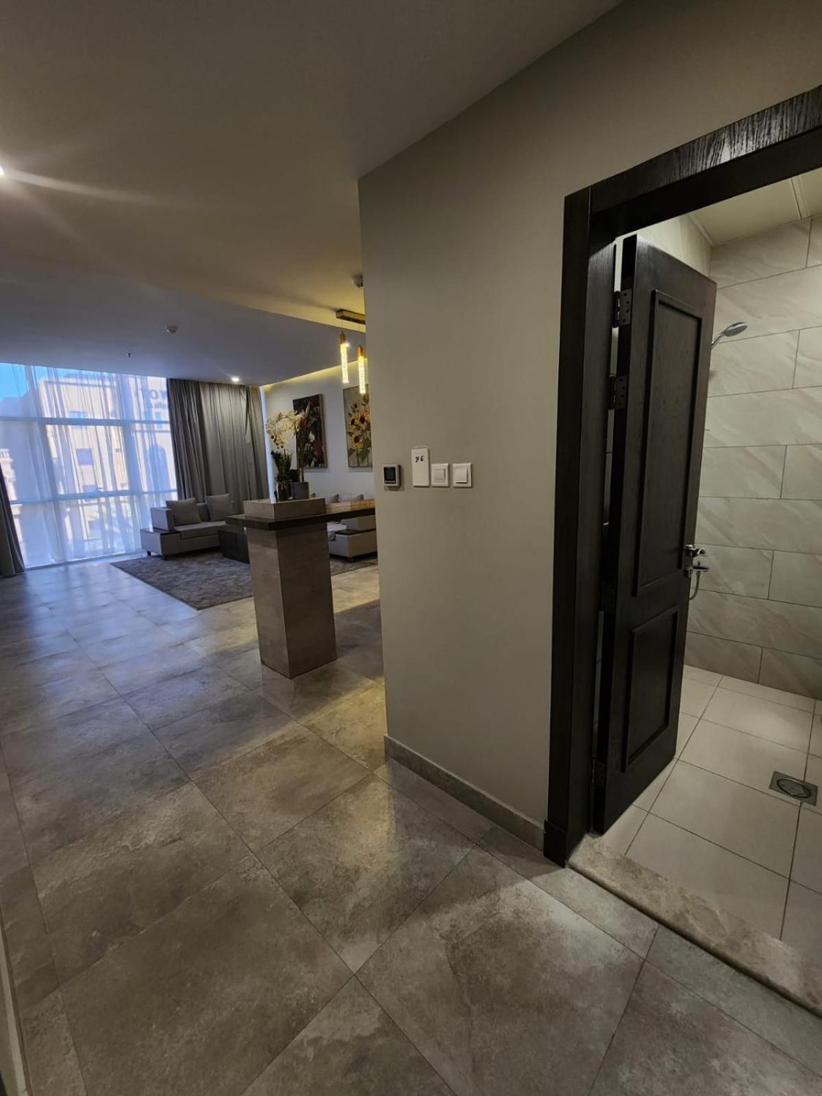 Three-Bedroom Apartment - Photo 11