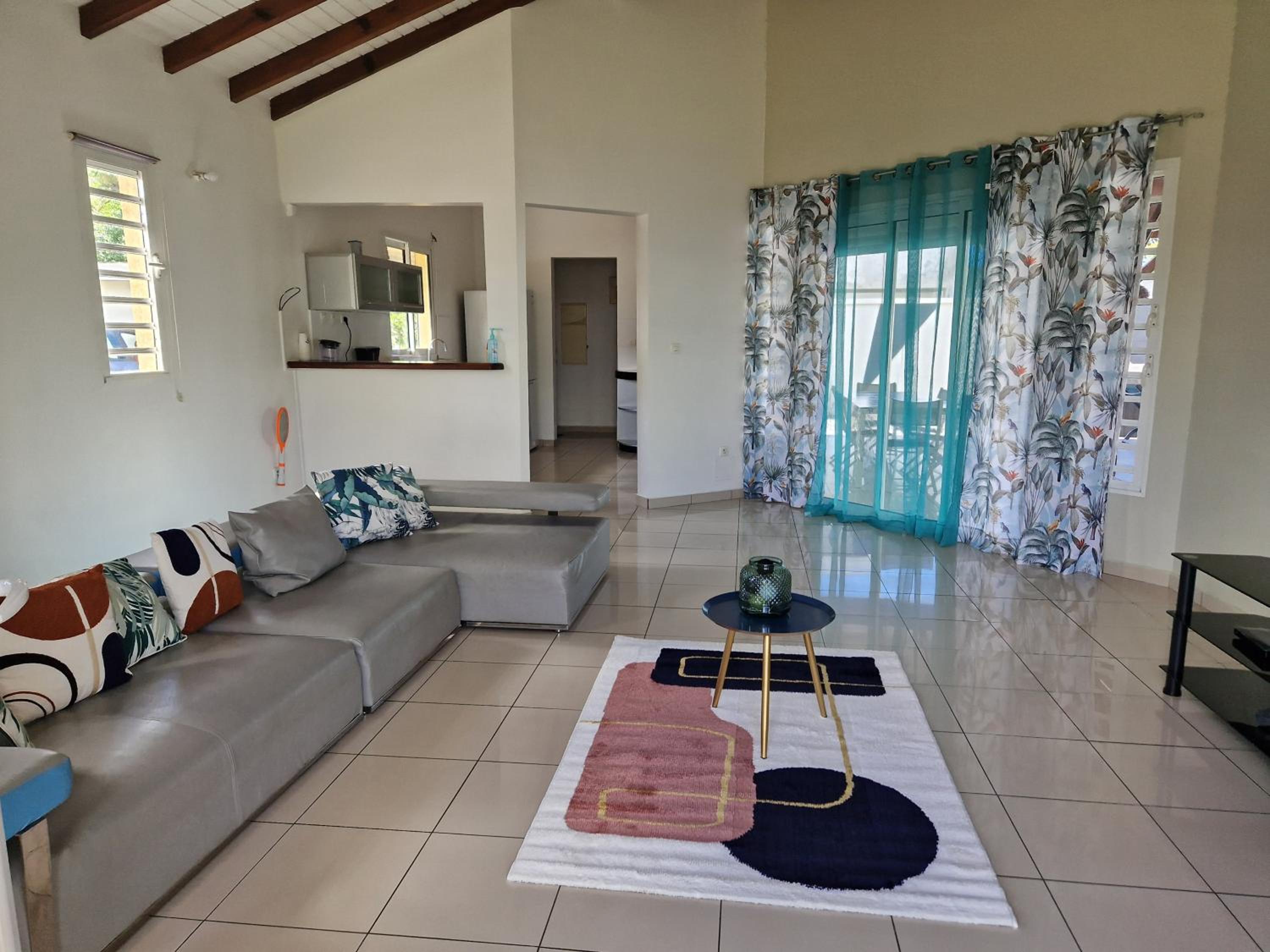 Three-Bedroom Villa photo 2