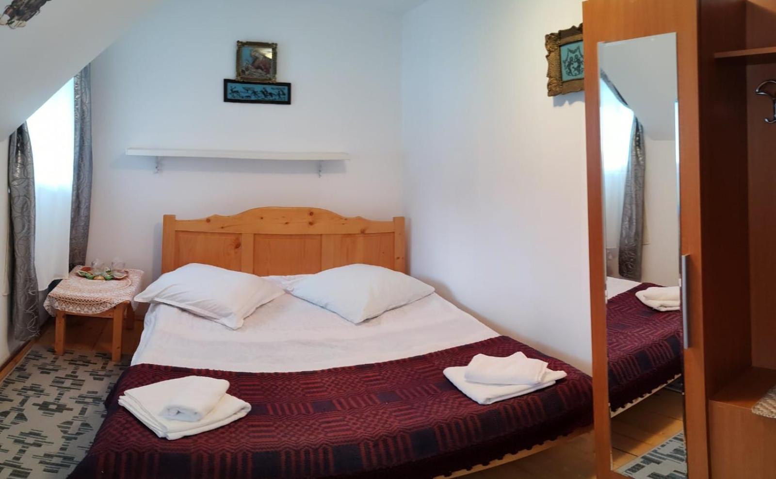 Standard Double Room - Photo 3