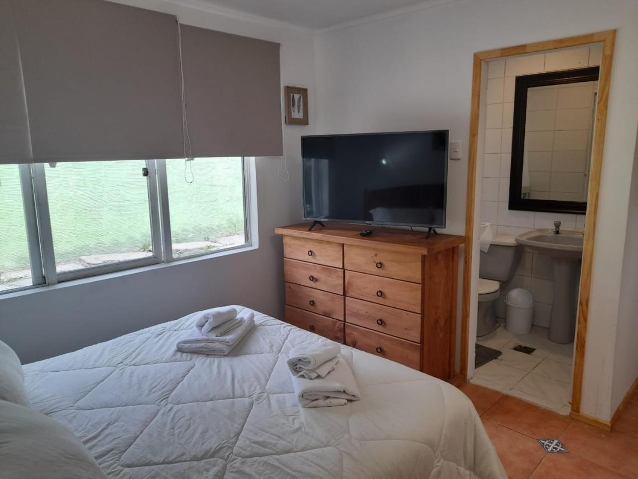 Double Room With Private Bathroom photo 1