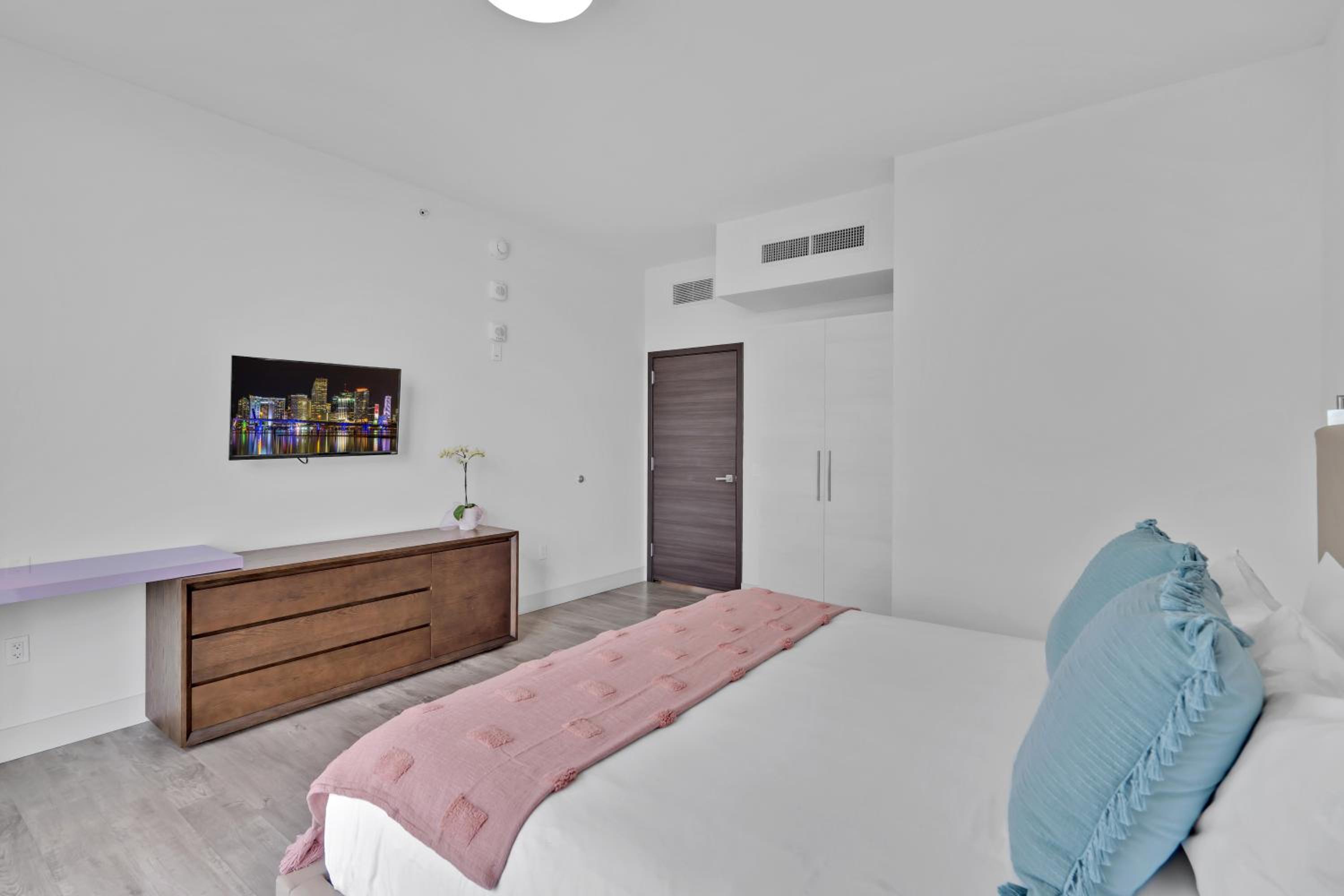 Two-Bedroom Suite