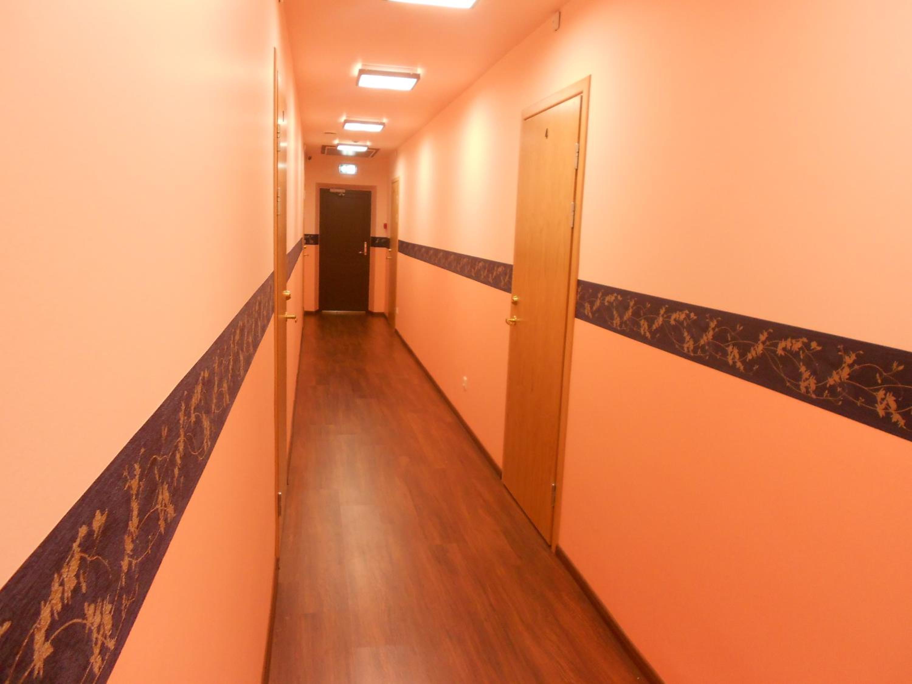 Twin Room with Private Bathroom photo 2