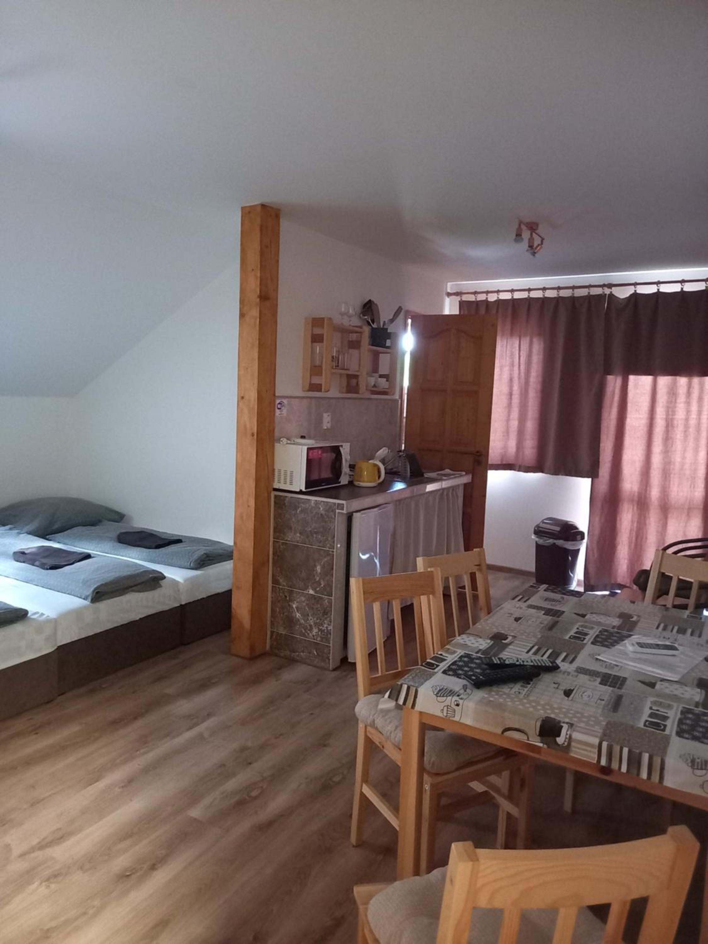 Quadruple Room with Balcony photo 1