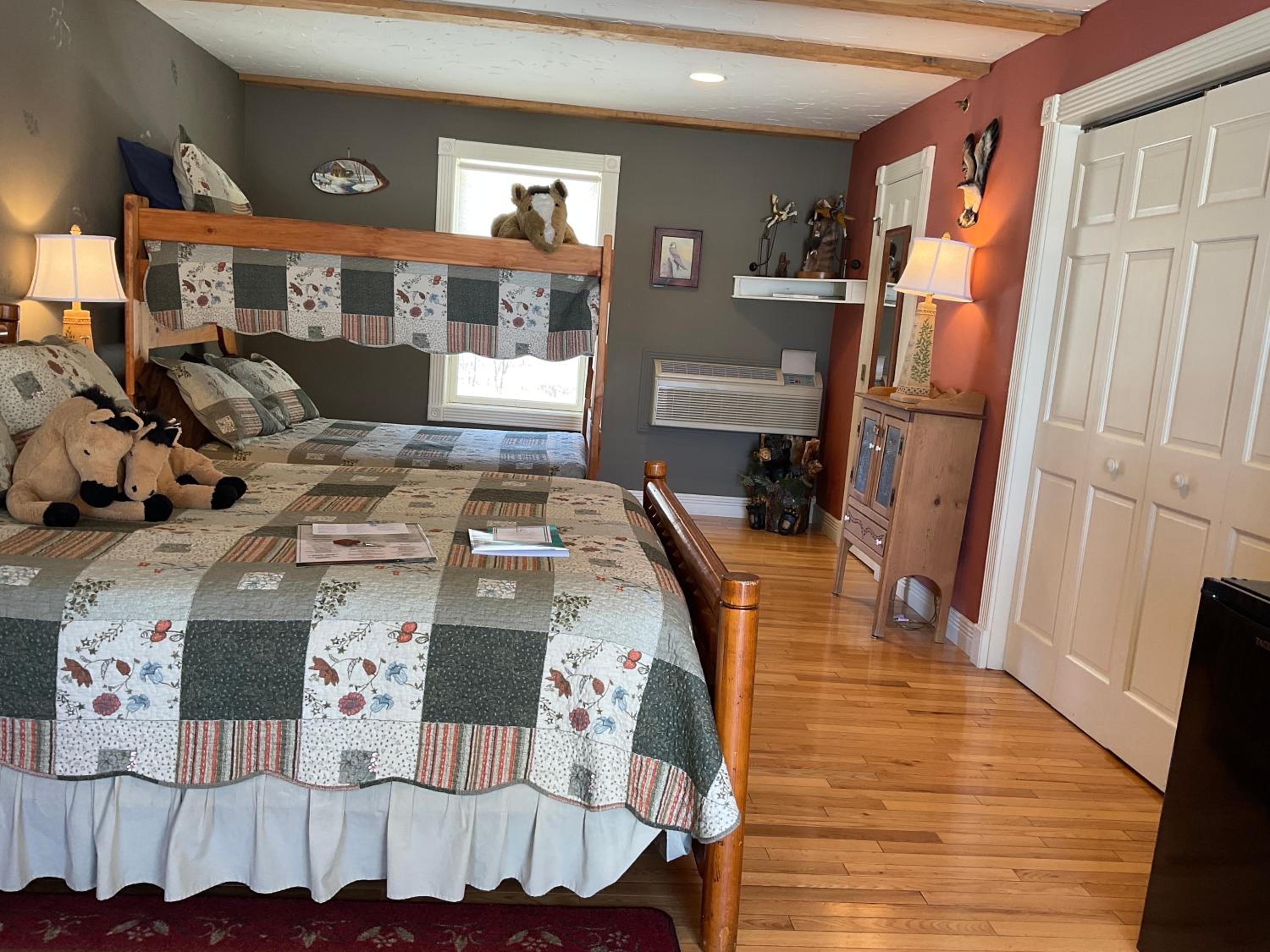 Deluxe Quadruple Room - Photo 3