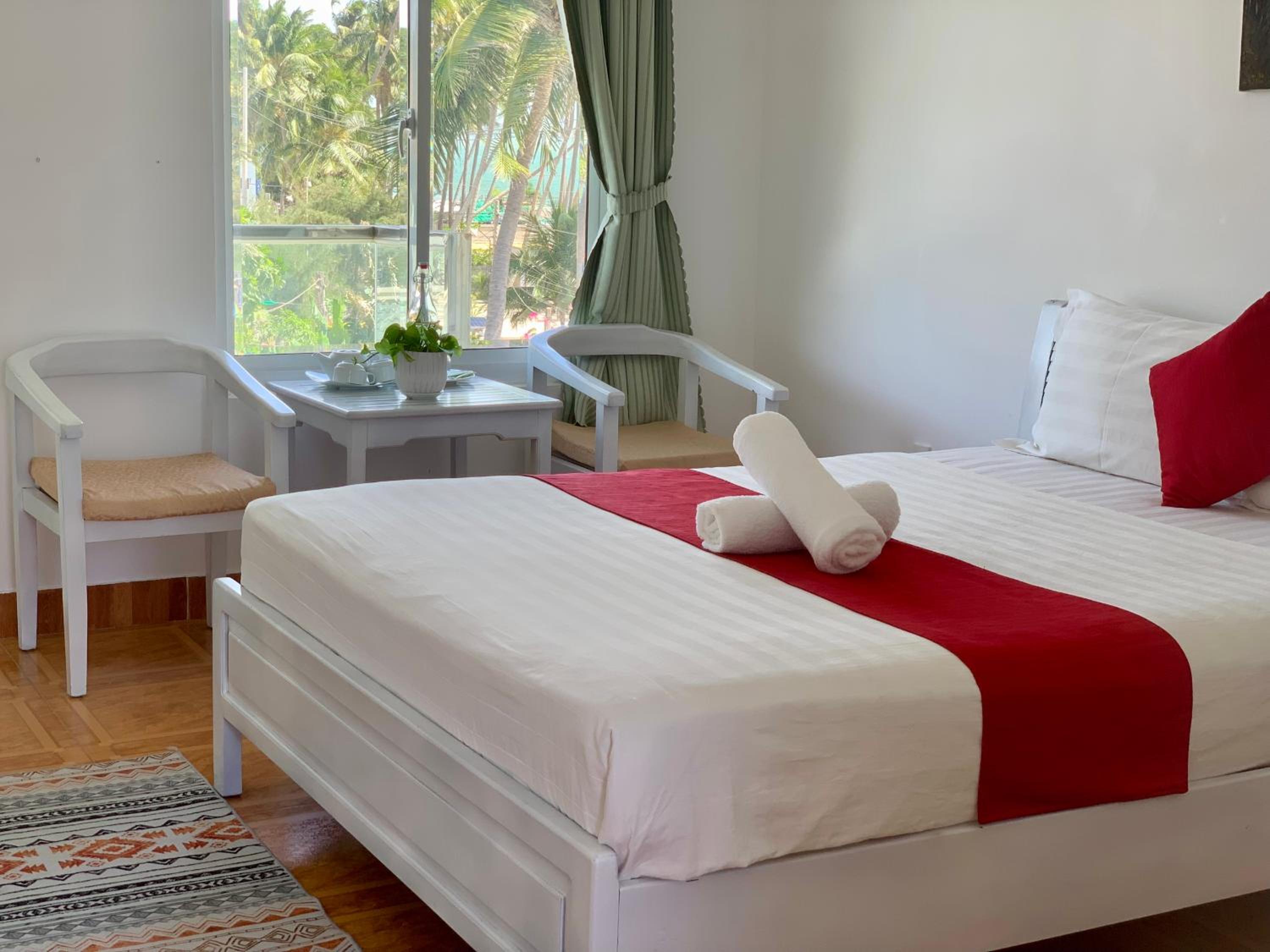 Deluxe Double Room with Sea View photo 2