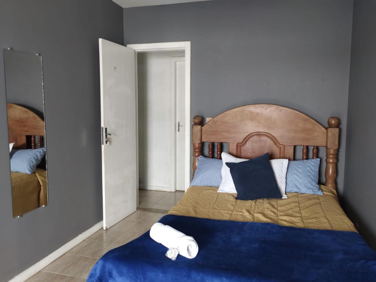 Double Room With Patio photo 1