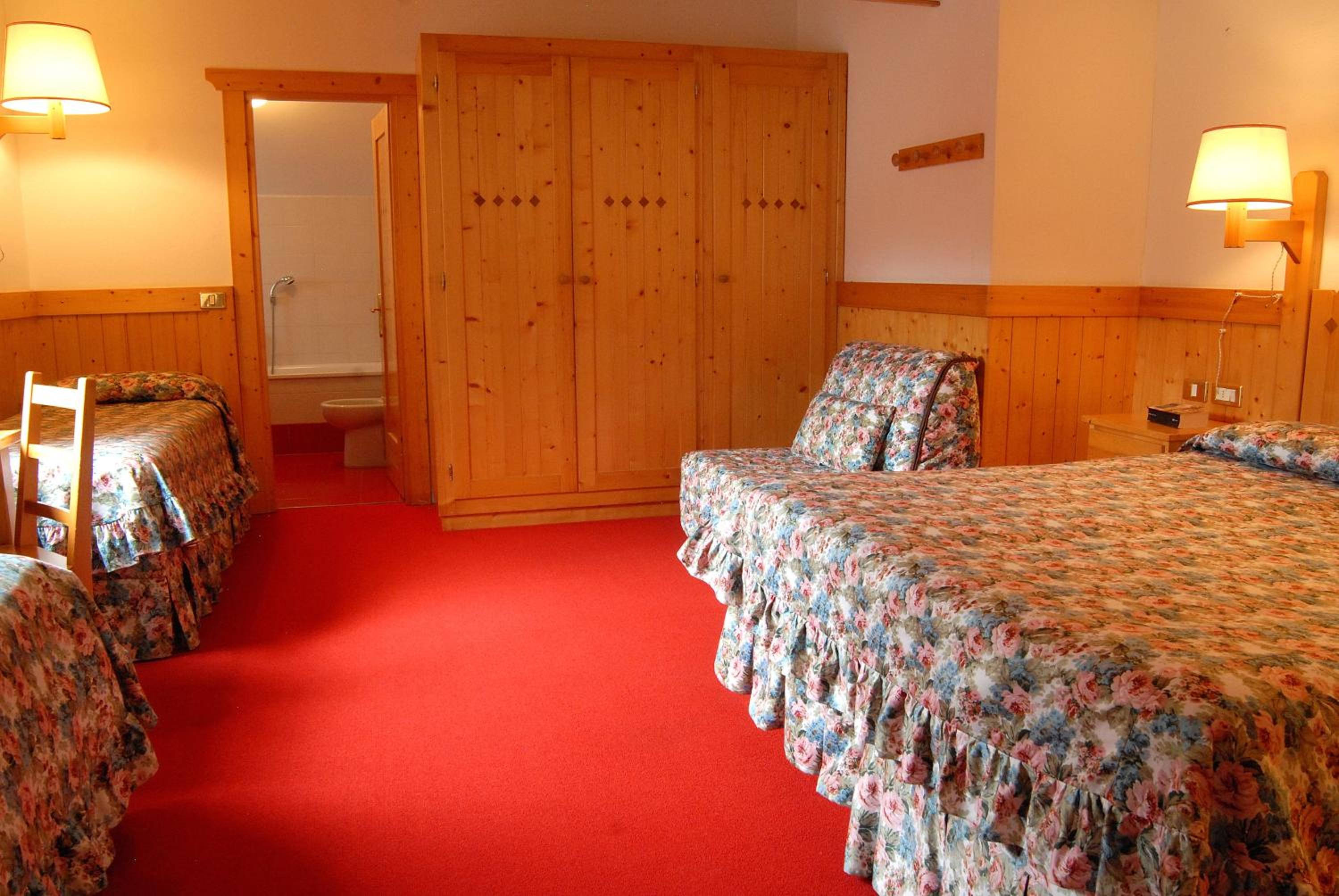 Standard Quadruple Room photo 3