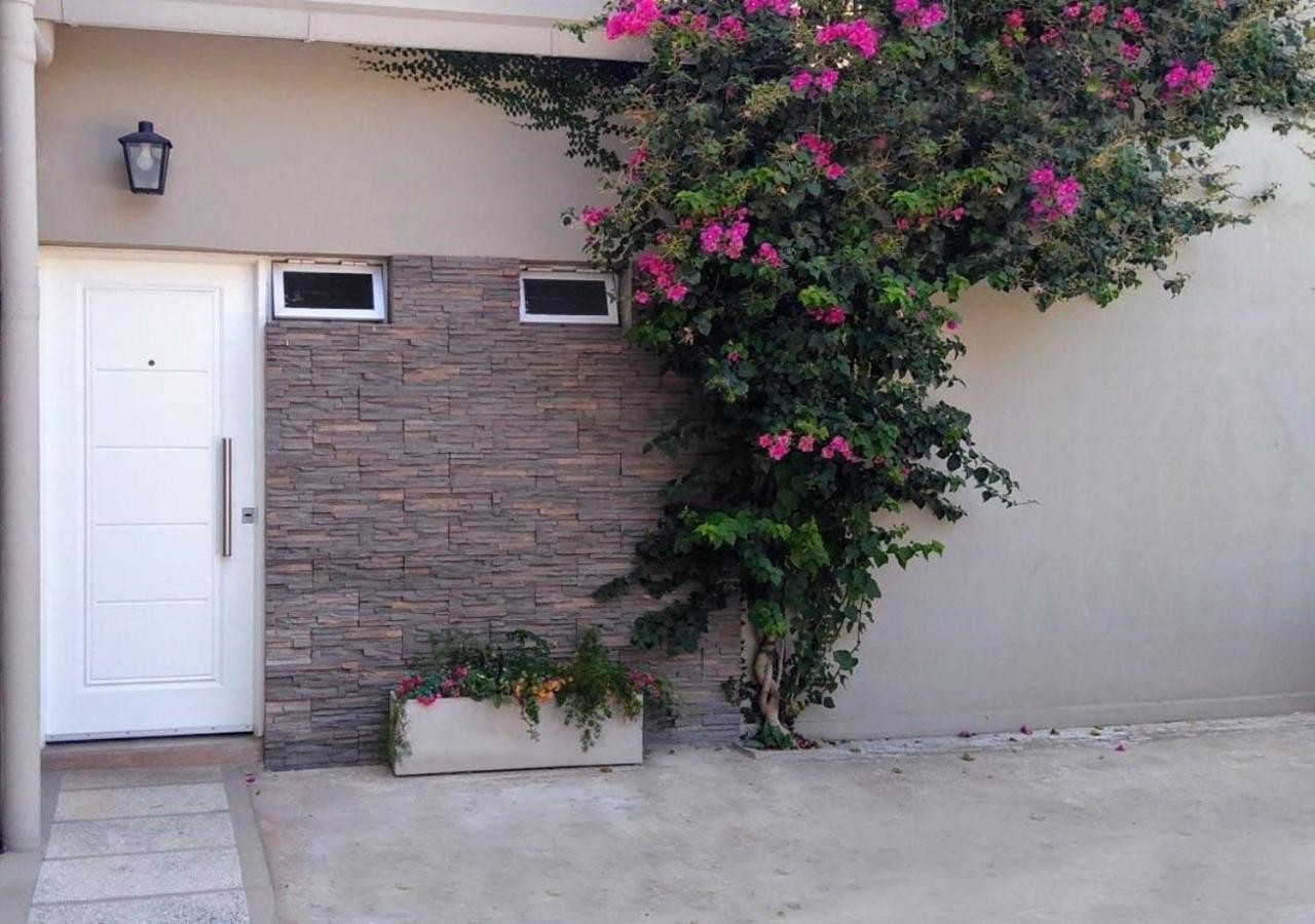 Studio Apartment photo 2