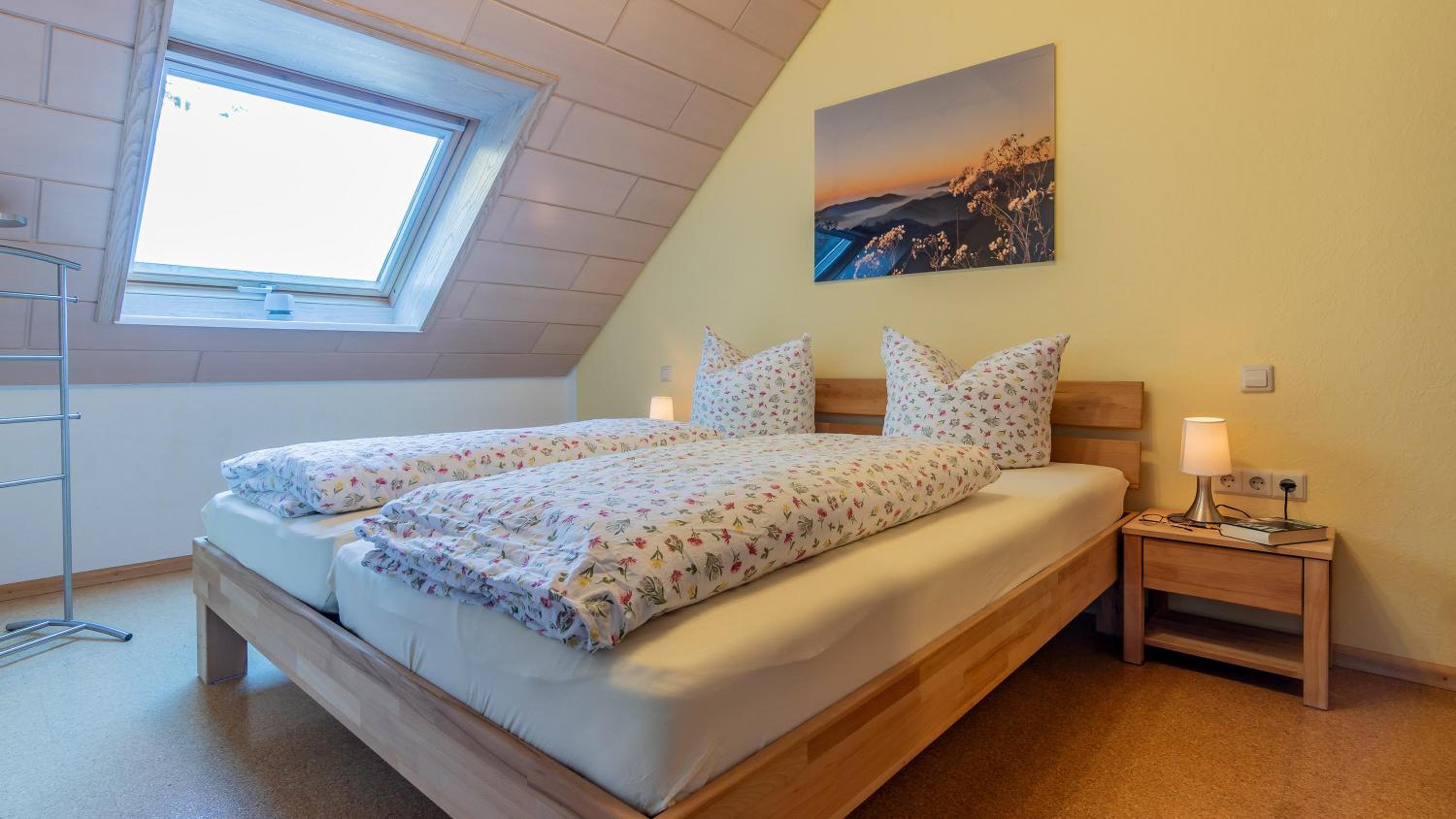 Two-Bedroom Deluxe Apartment with Balcony