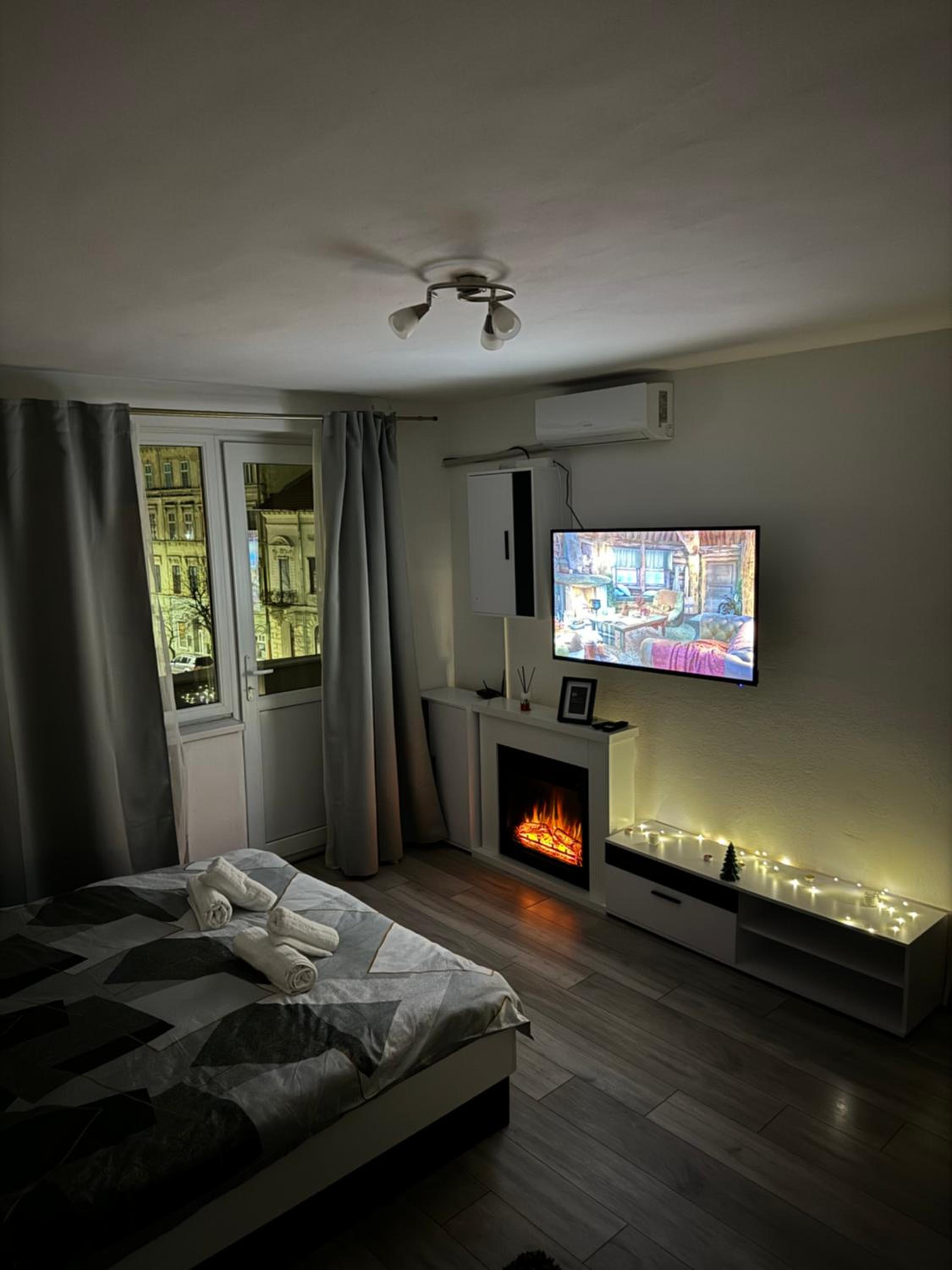 Apartment with Terrace - Photo 13