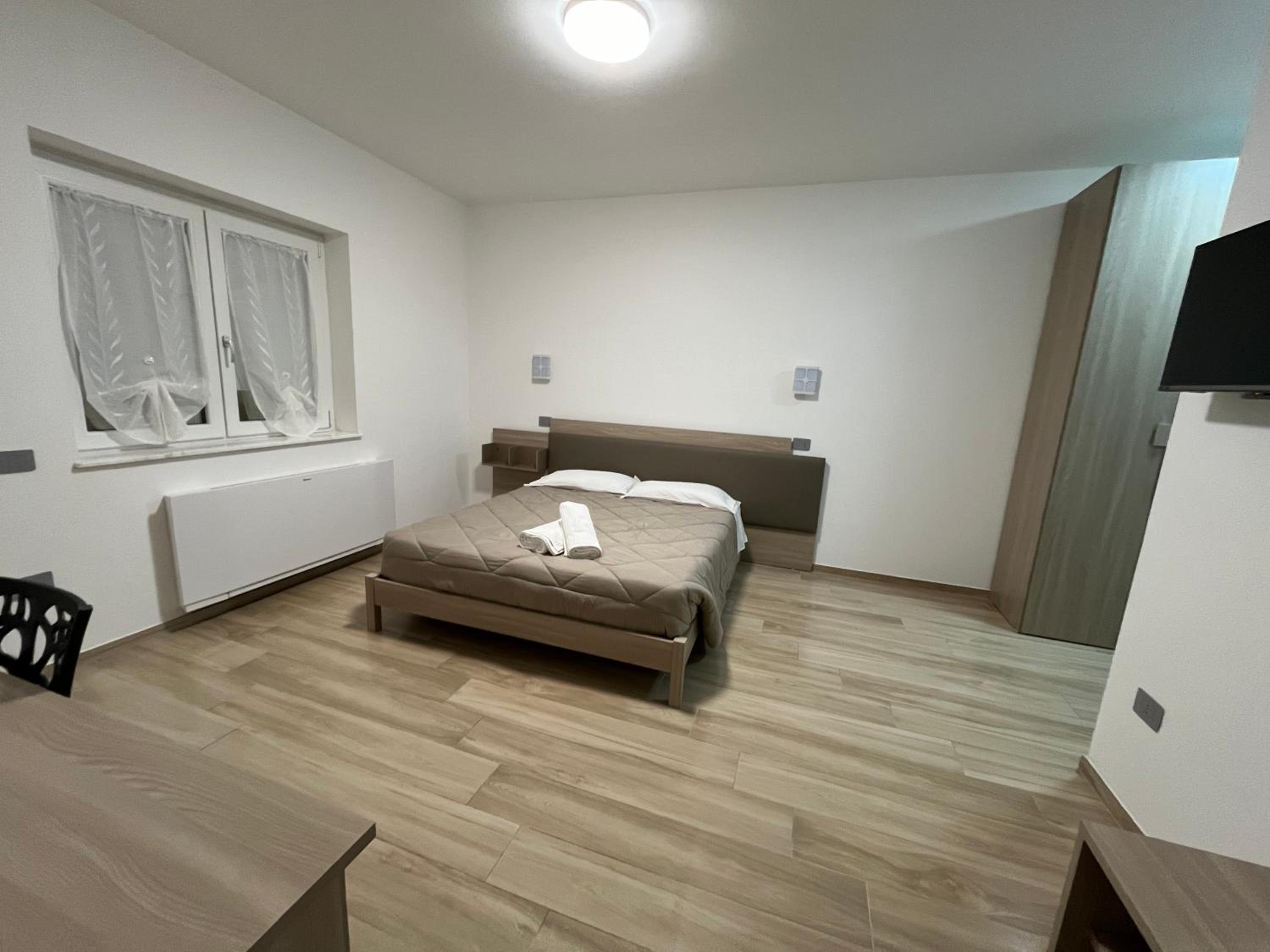 Superior Triple Room photo 3