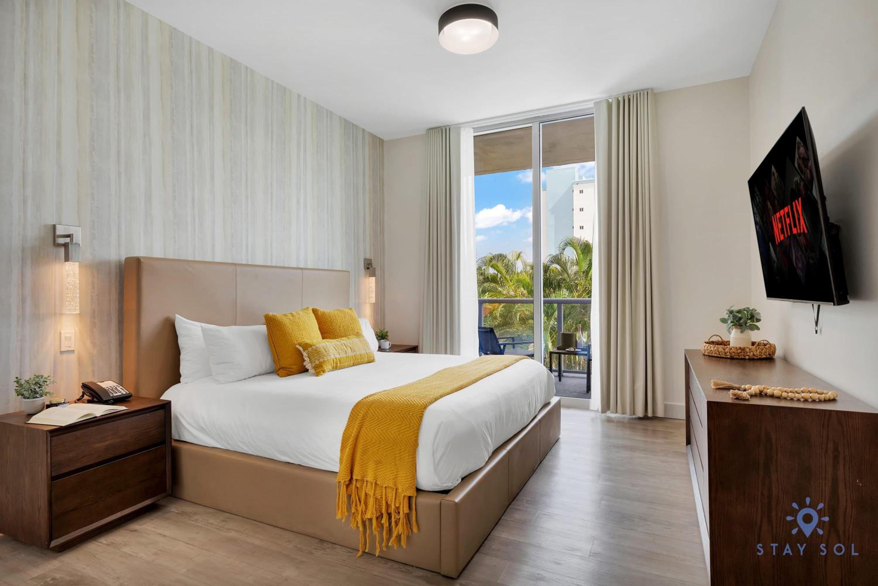 2 Bedrooms Balcony