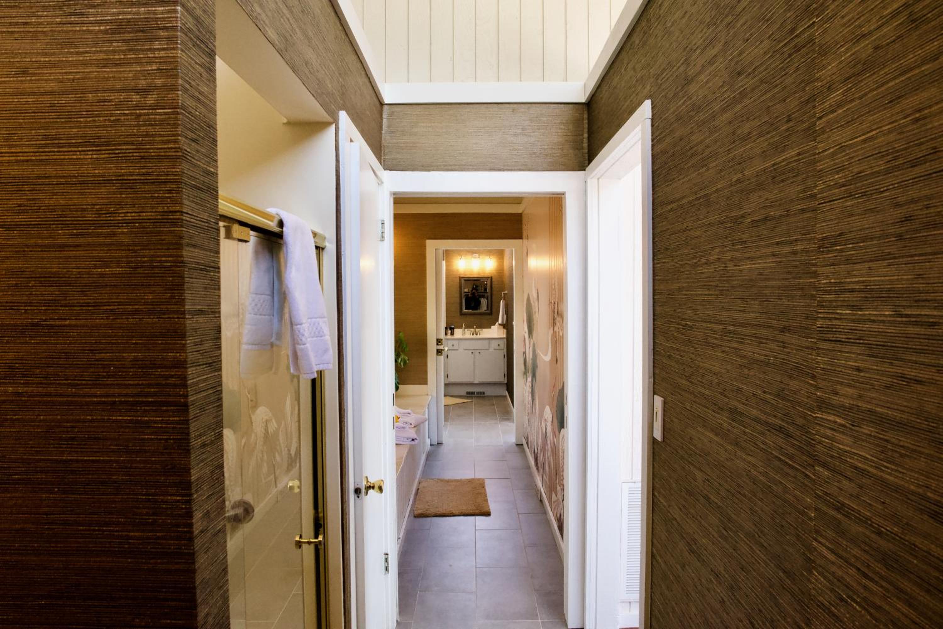 Two-Bedroom House photo 3