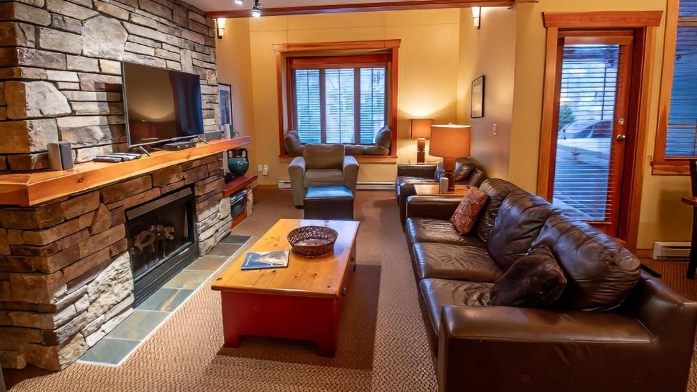 Three-Bedroom Chalet photo 1